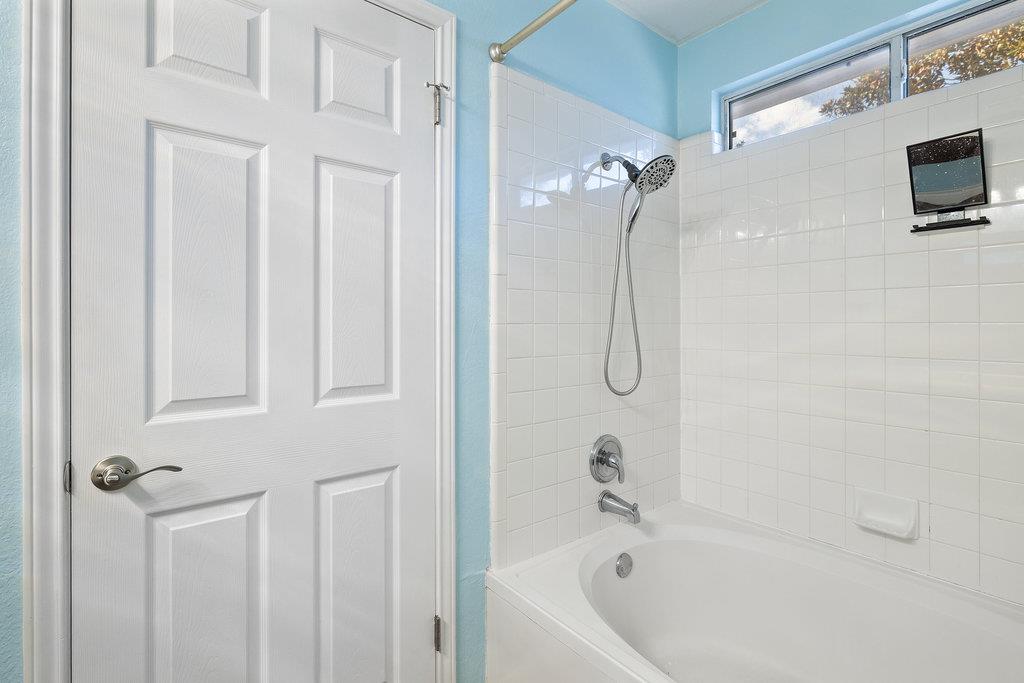 222 Bryant DR