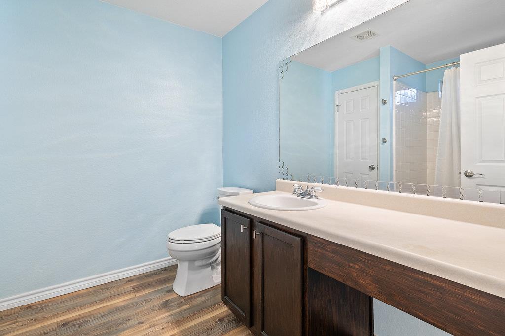 222 Bryant DR