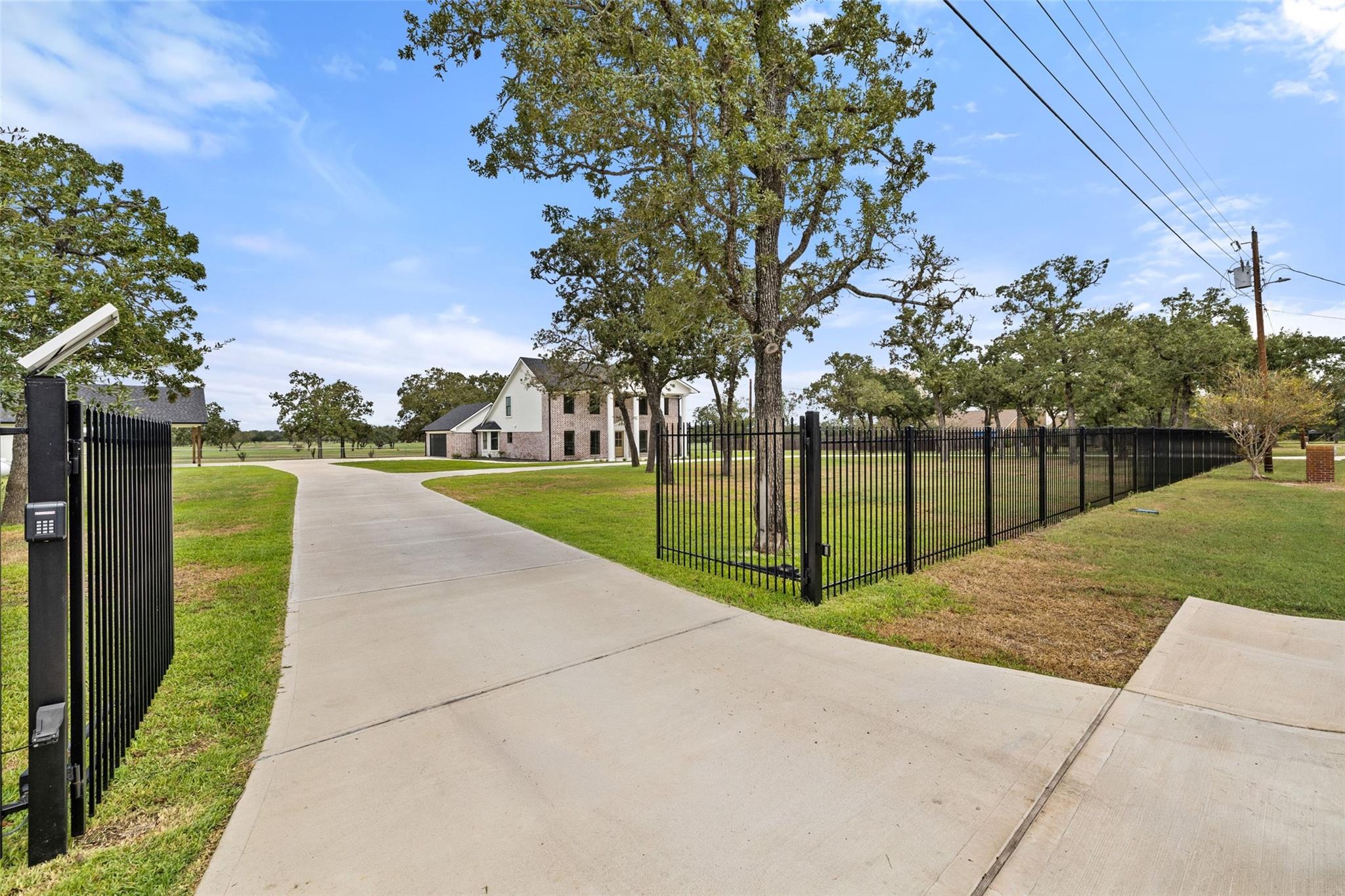 1017 County Road 229 RD