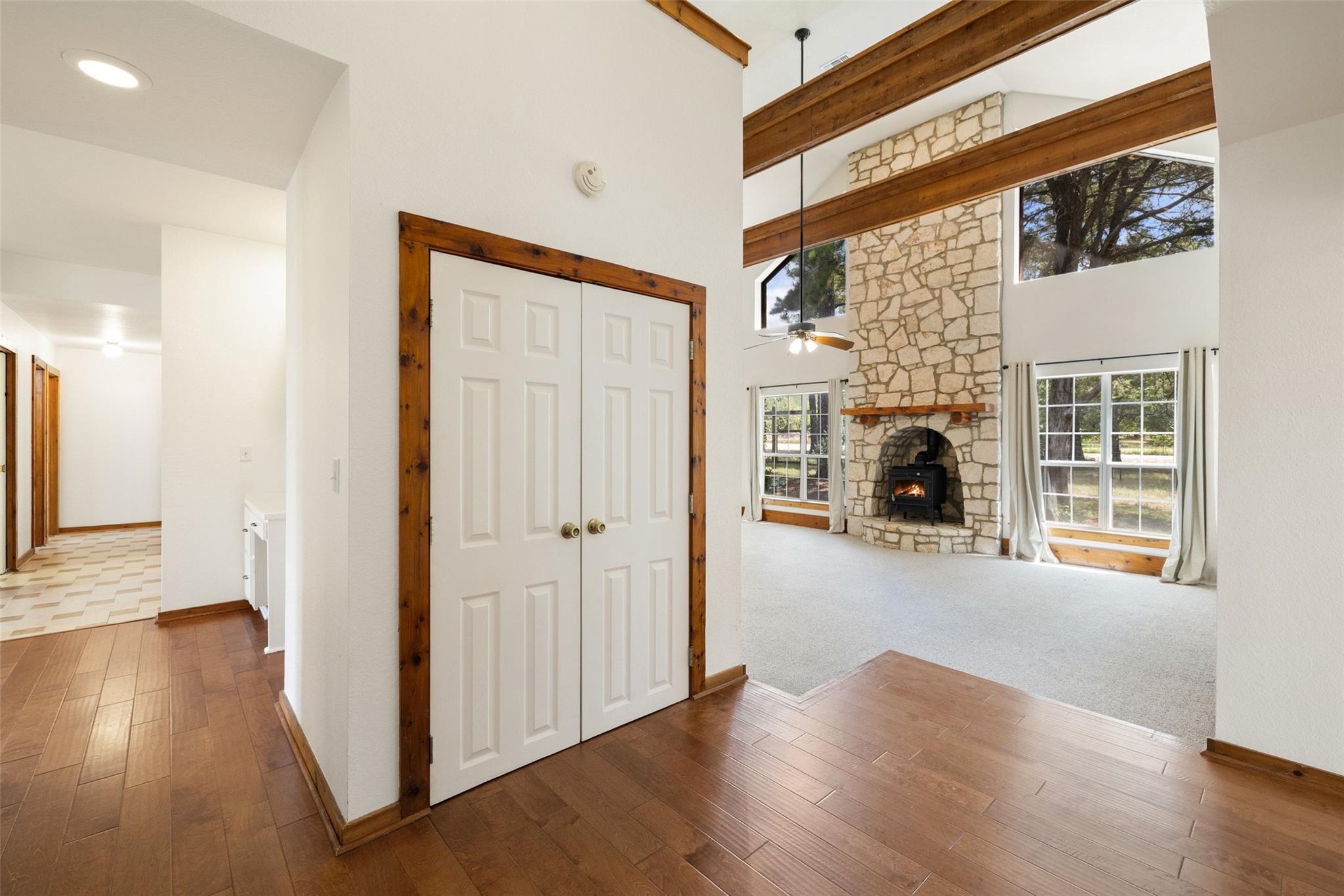 179 Rainbow DR