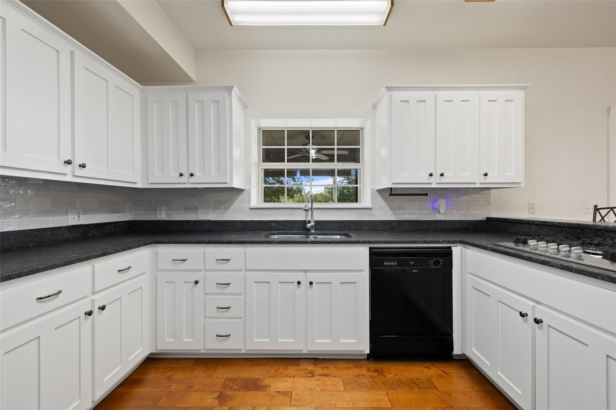 179 Rainbow DR