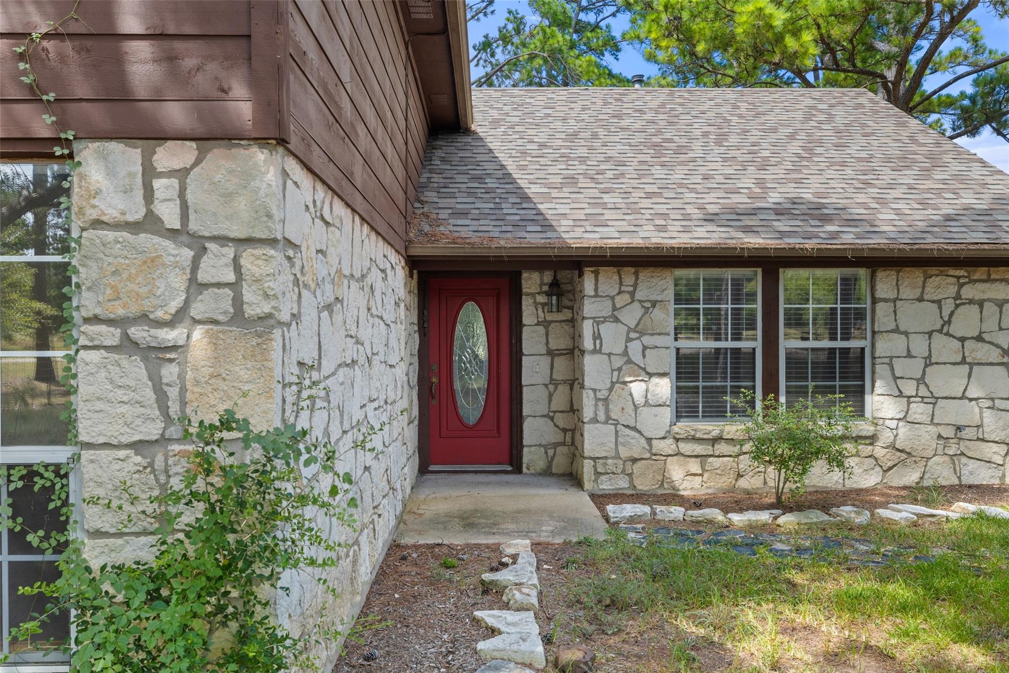 179 Rainbow DR