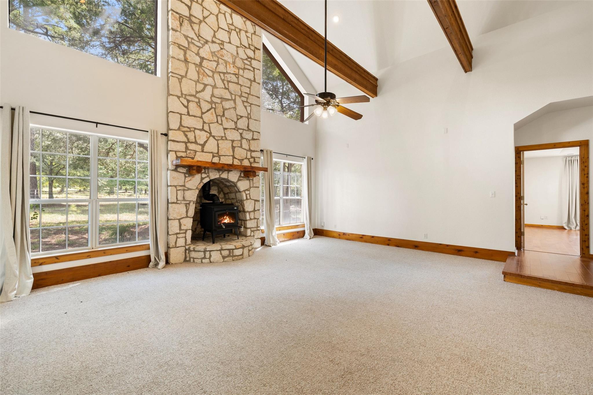 179 Rainbow DR