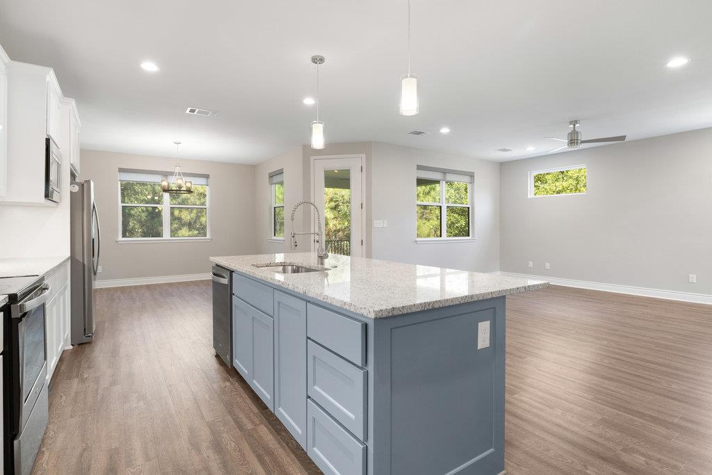 200 Manawianui DR