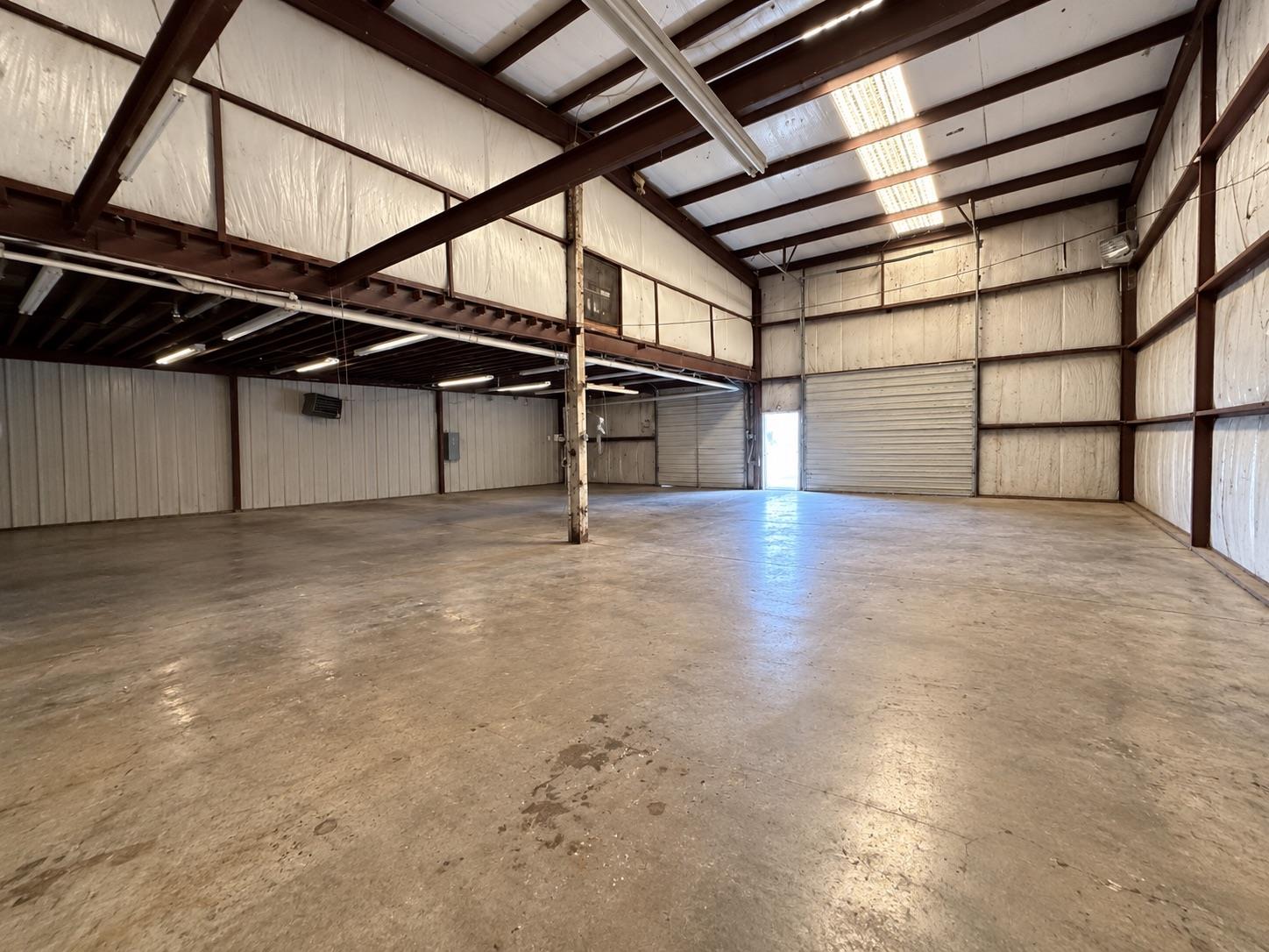 1045 W SH 71 Highway