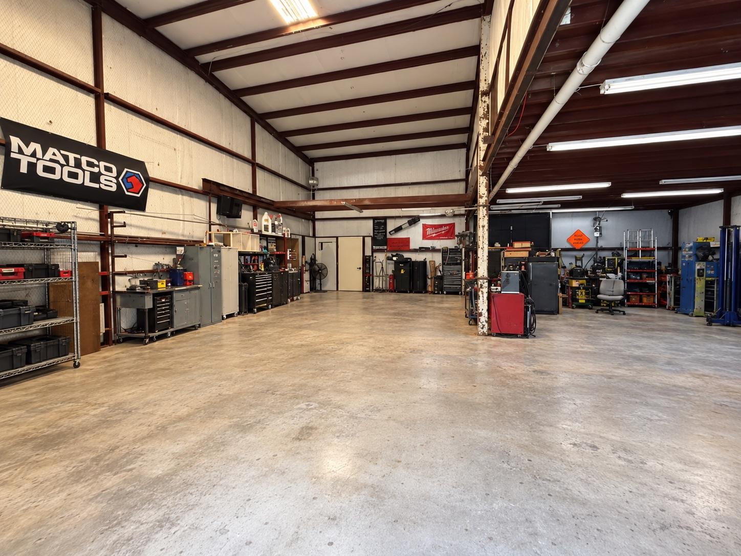 1045 W SH 71 Highway
