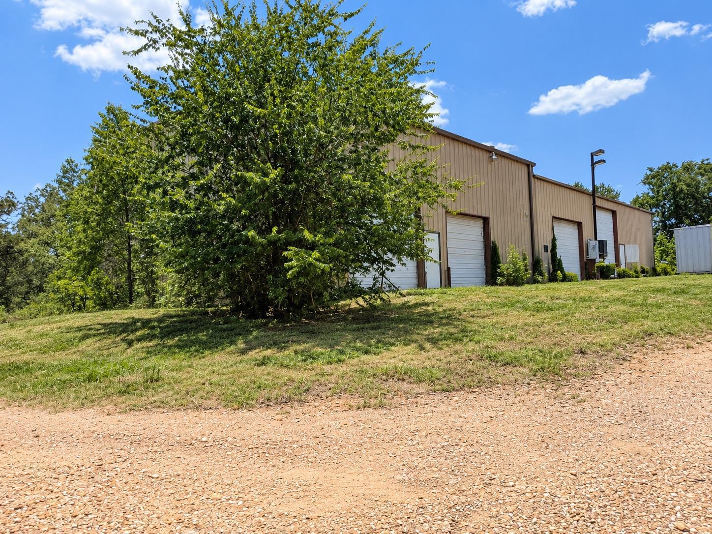 1045 W SH 71 Highway