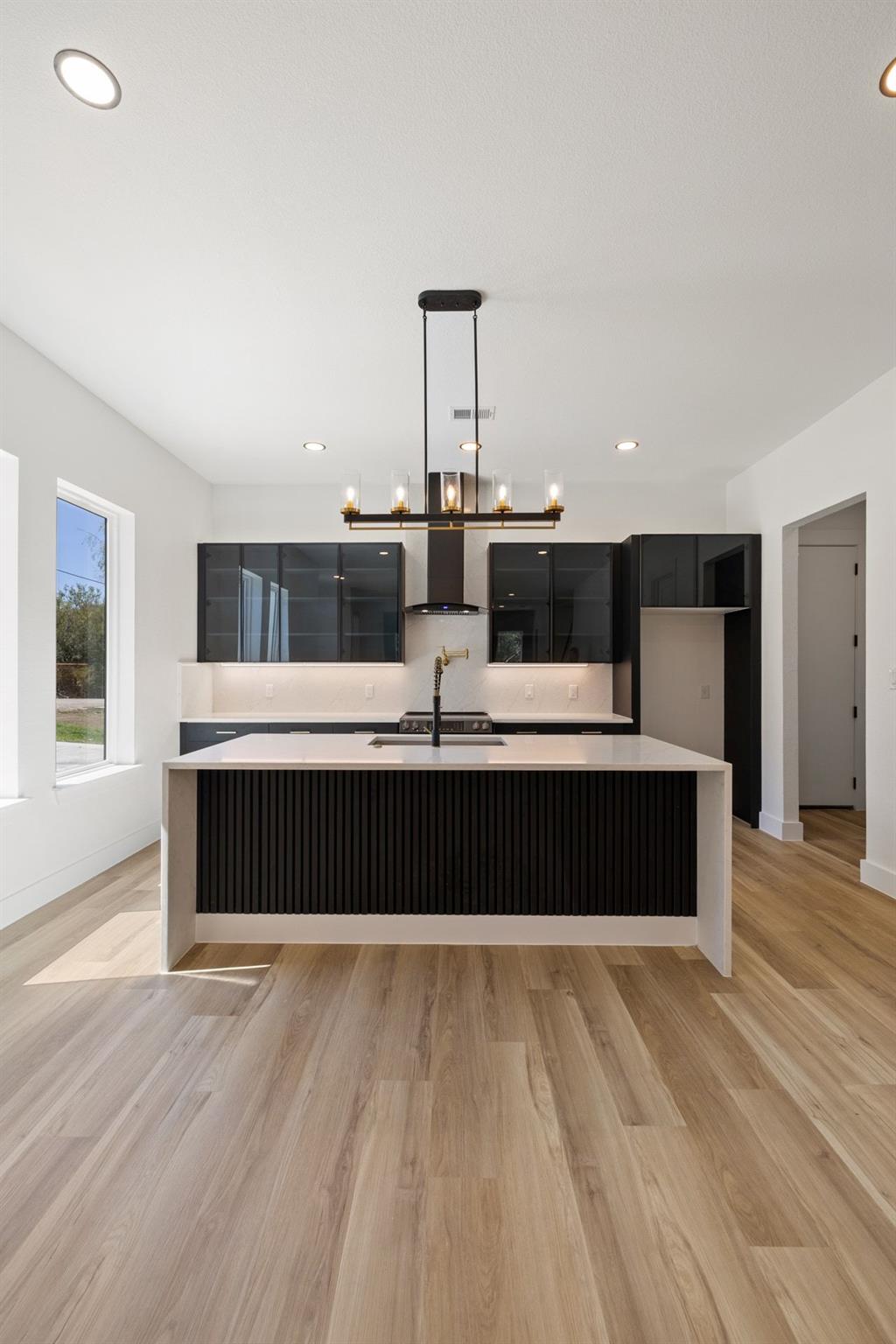 189 Nuuanu LN