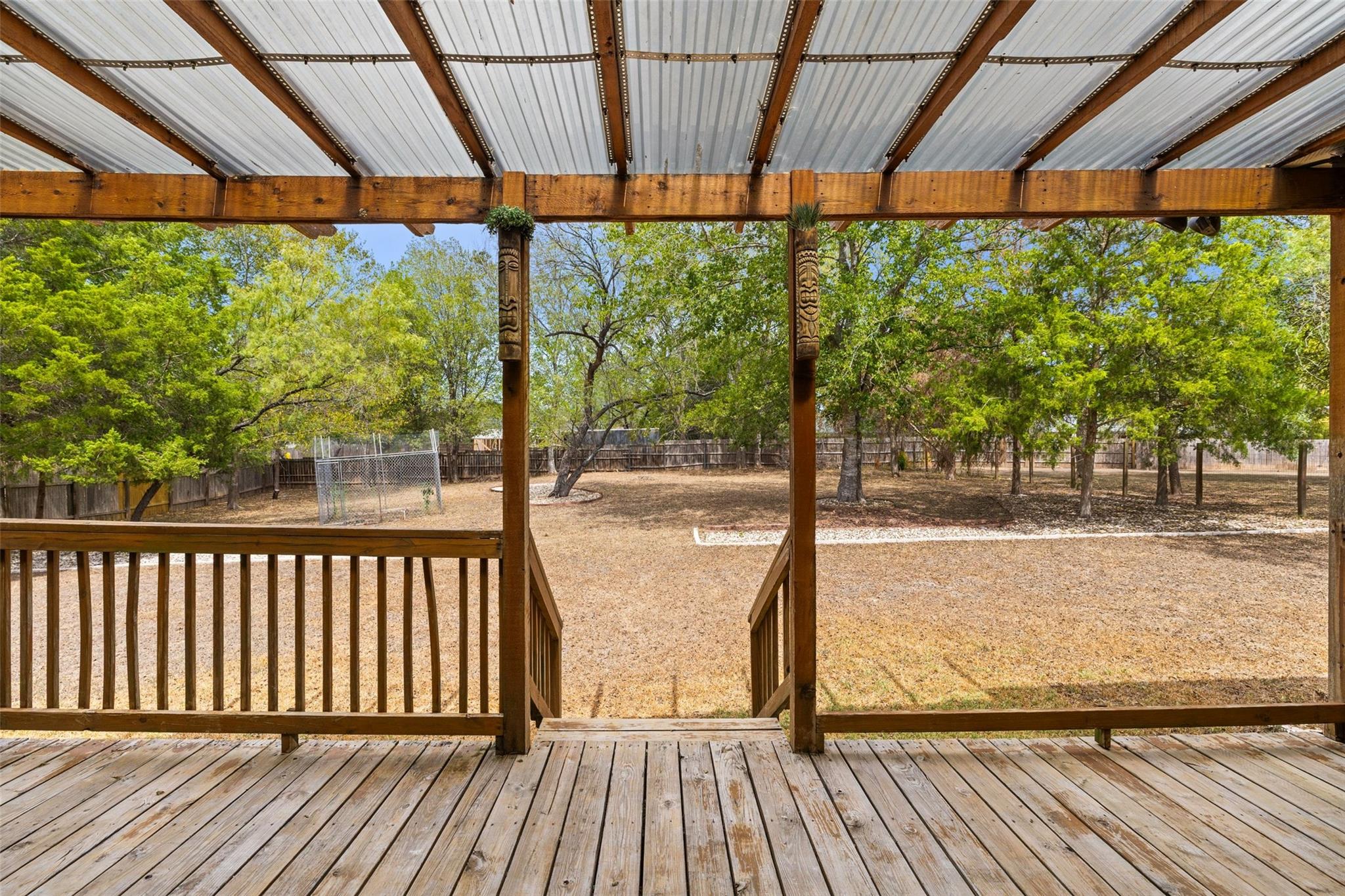 116 Laumaia LN