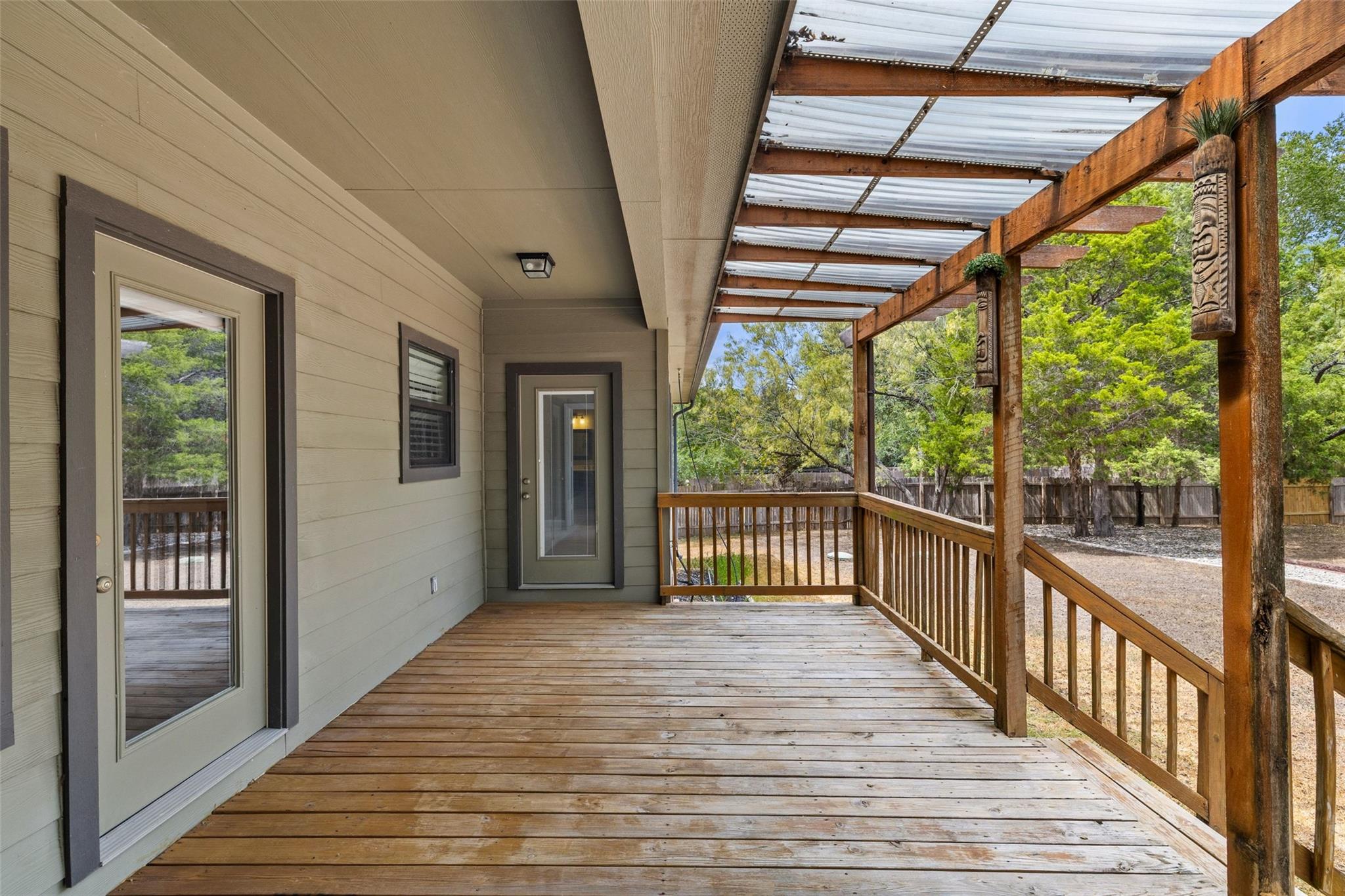 116 Laumaia LN