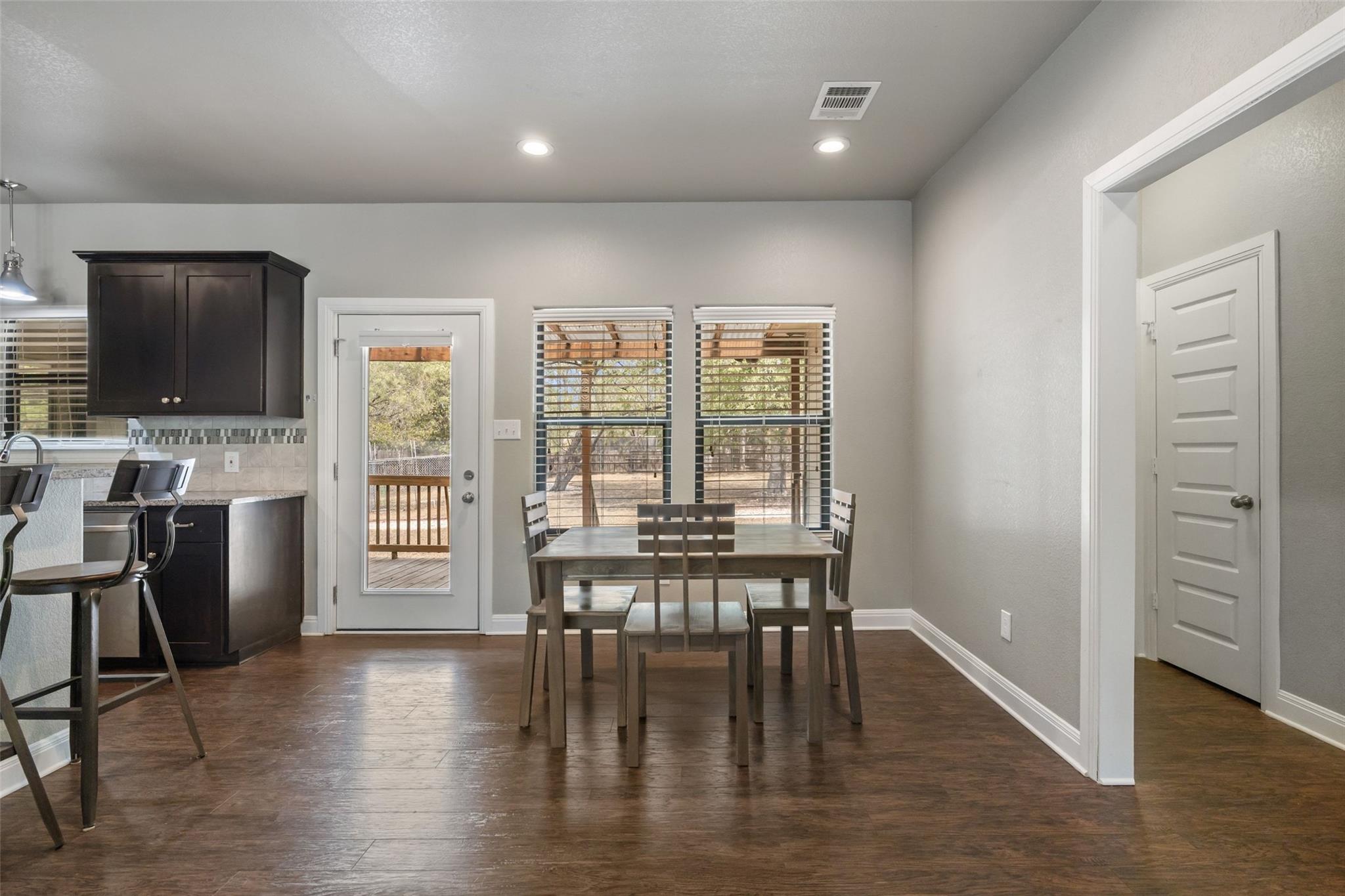 116 Laumaia LN