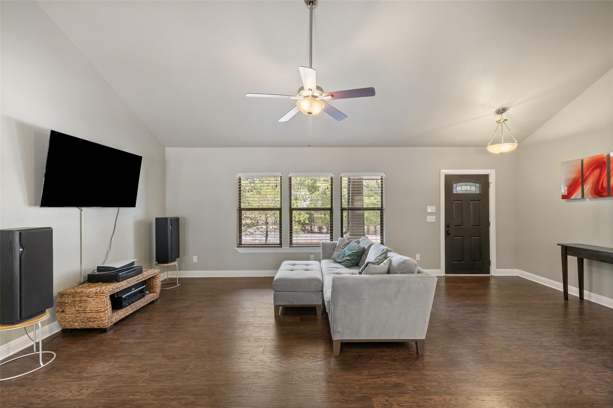 116 Laumaia LN