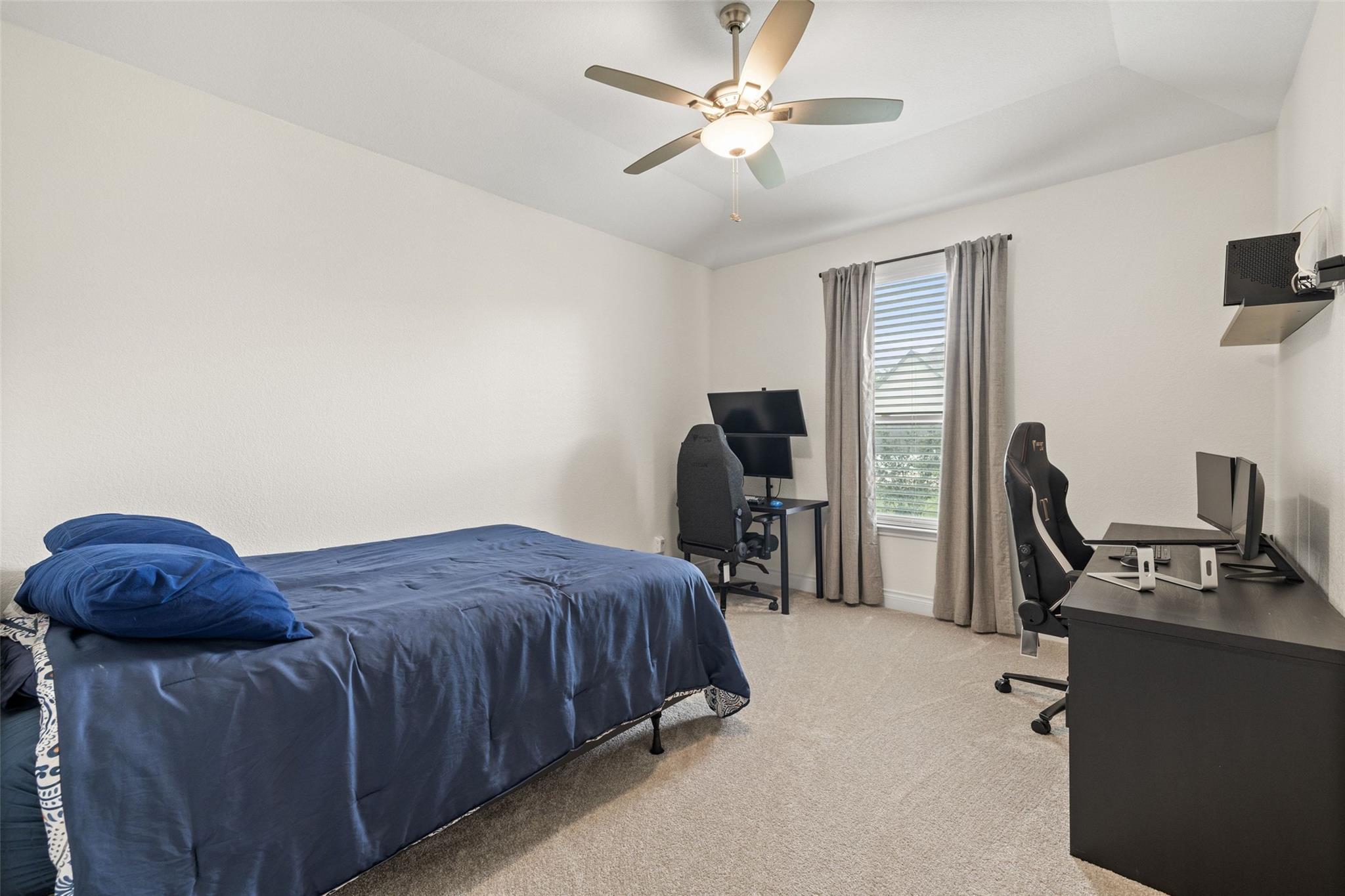 121 W Pauwela LN