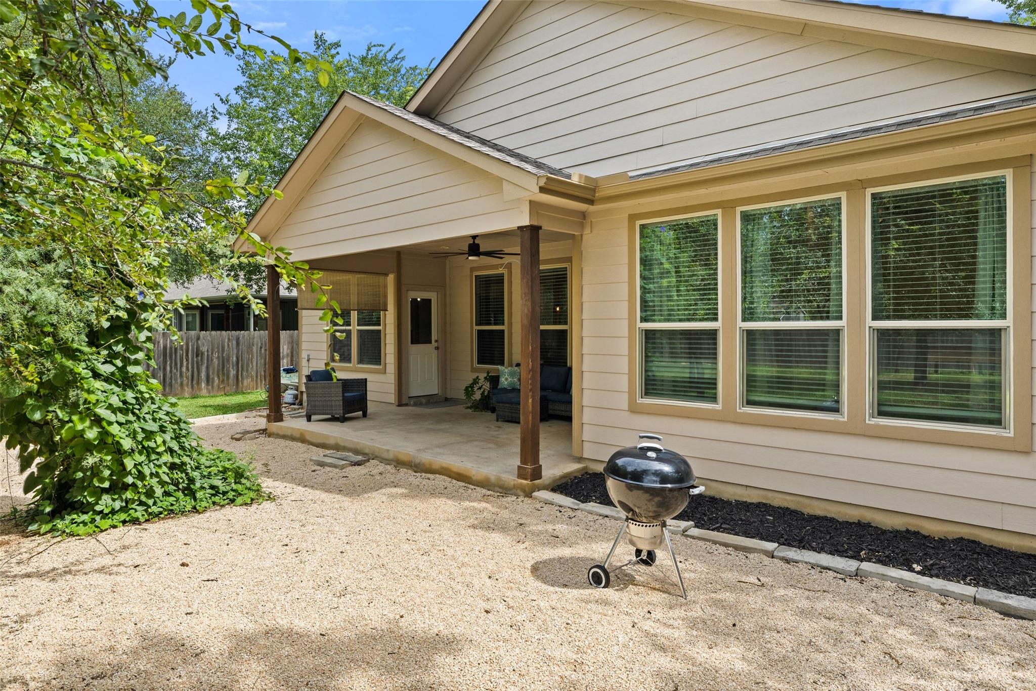 121 W Pauwela LN