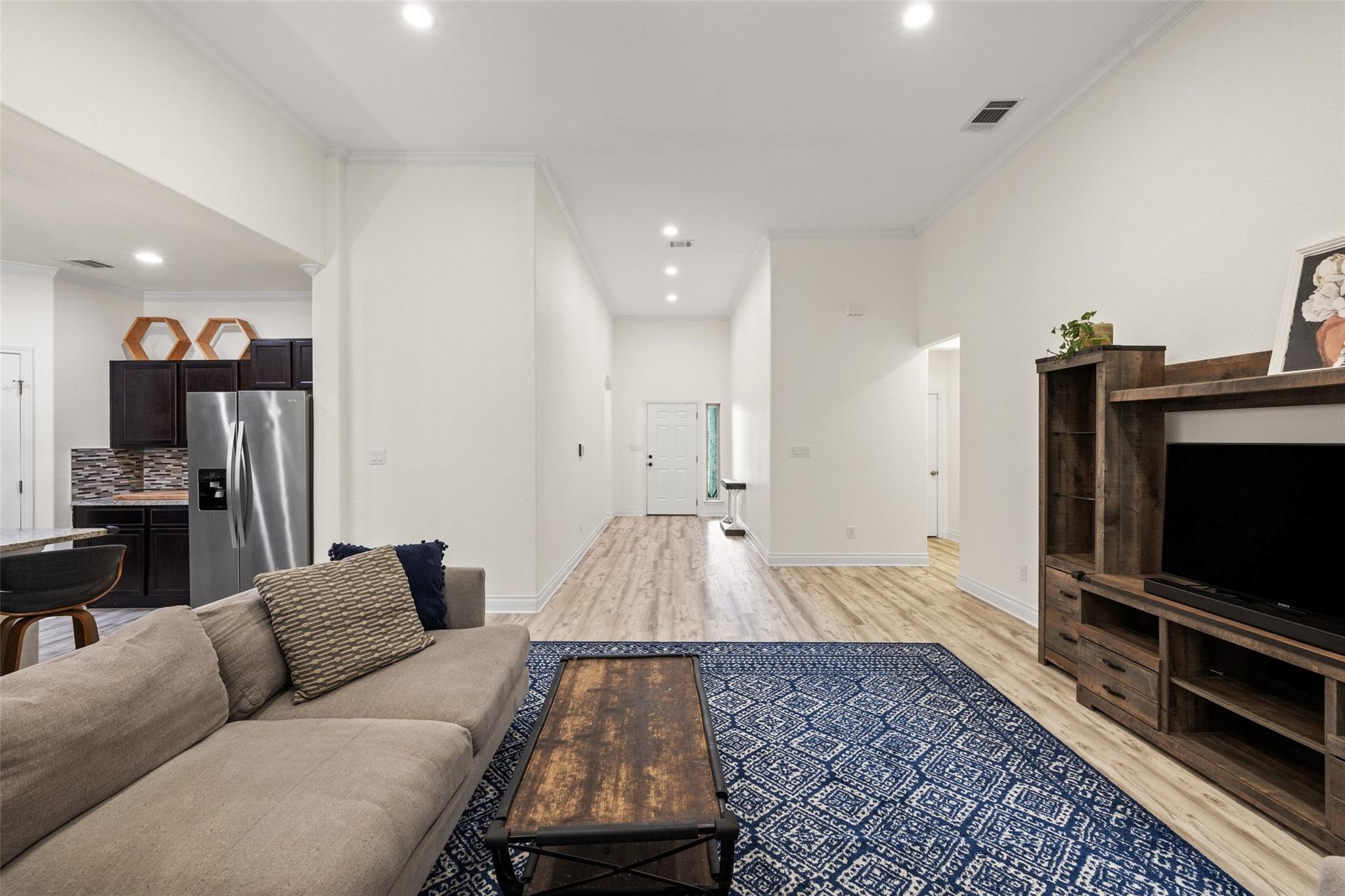 121 W Pauwela LN