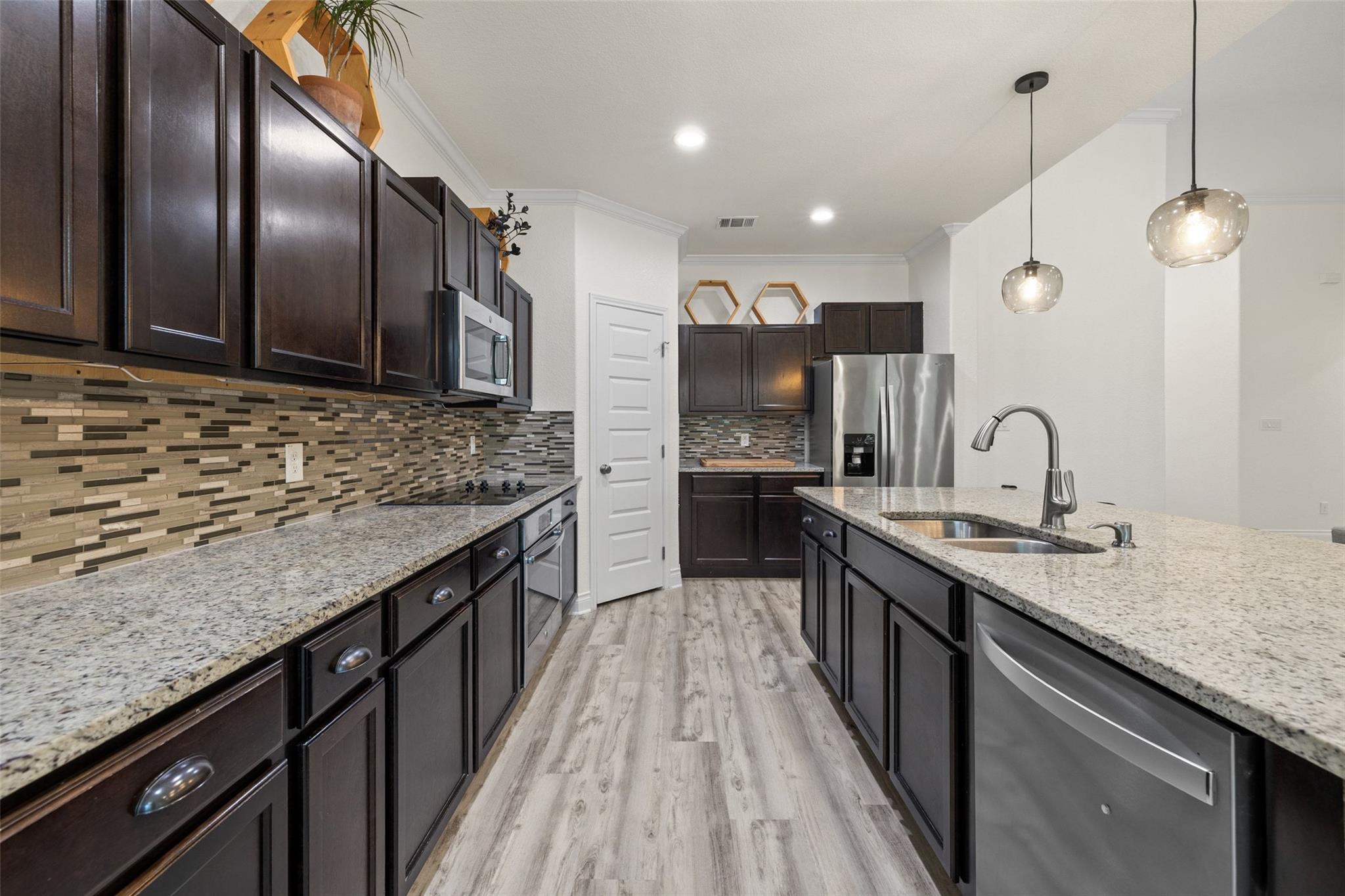 121 W Pauwela LN