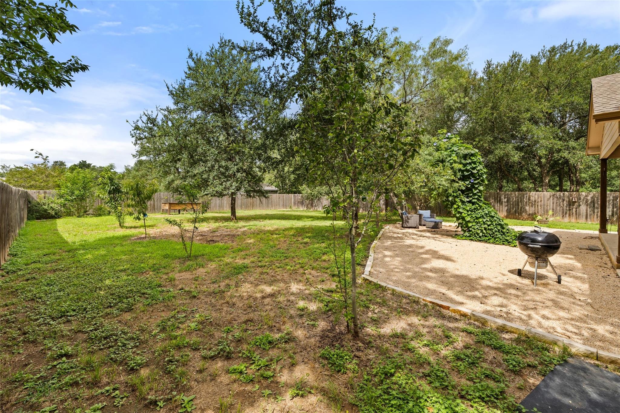 121 W Pauwela LN