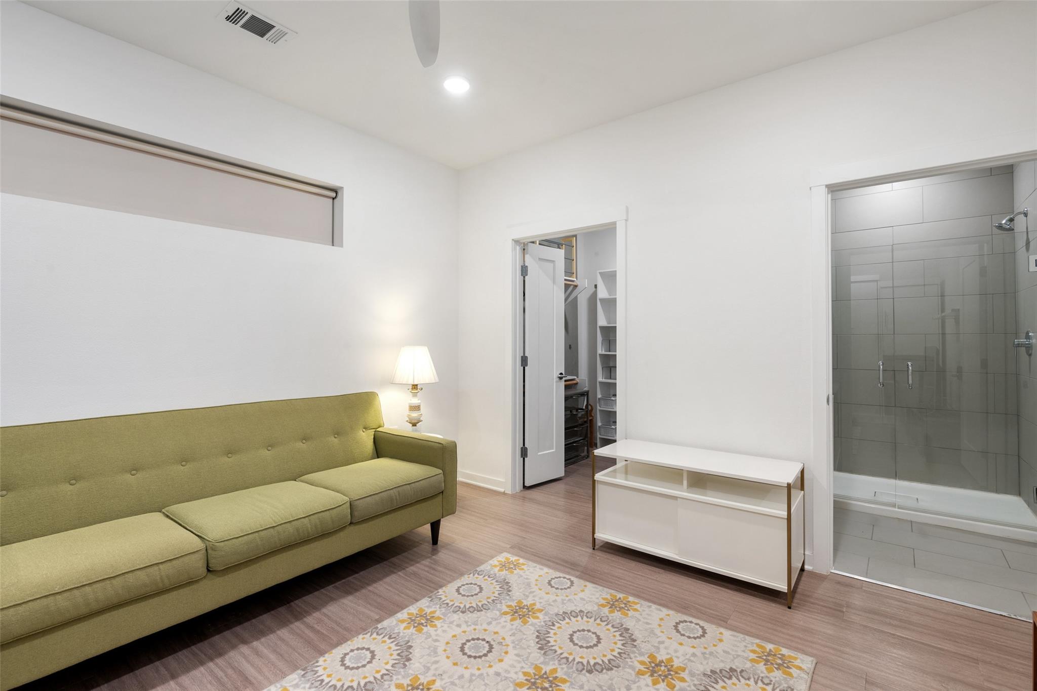 4361 S Congress Ave # 110