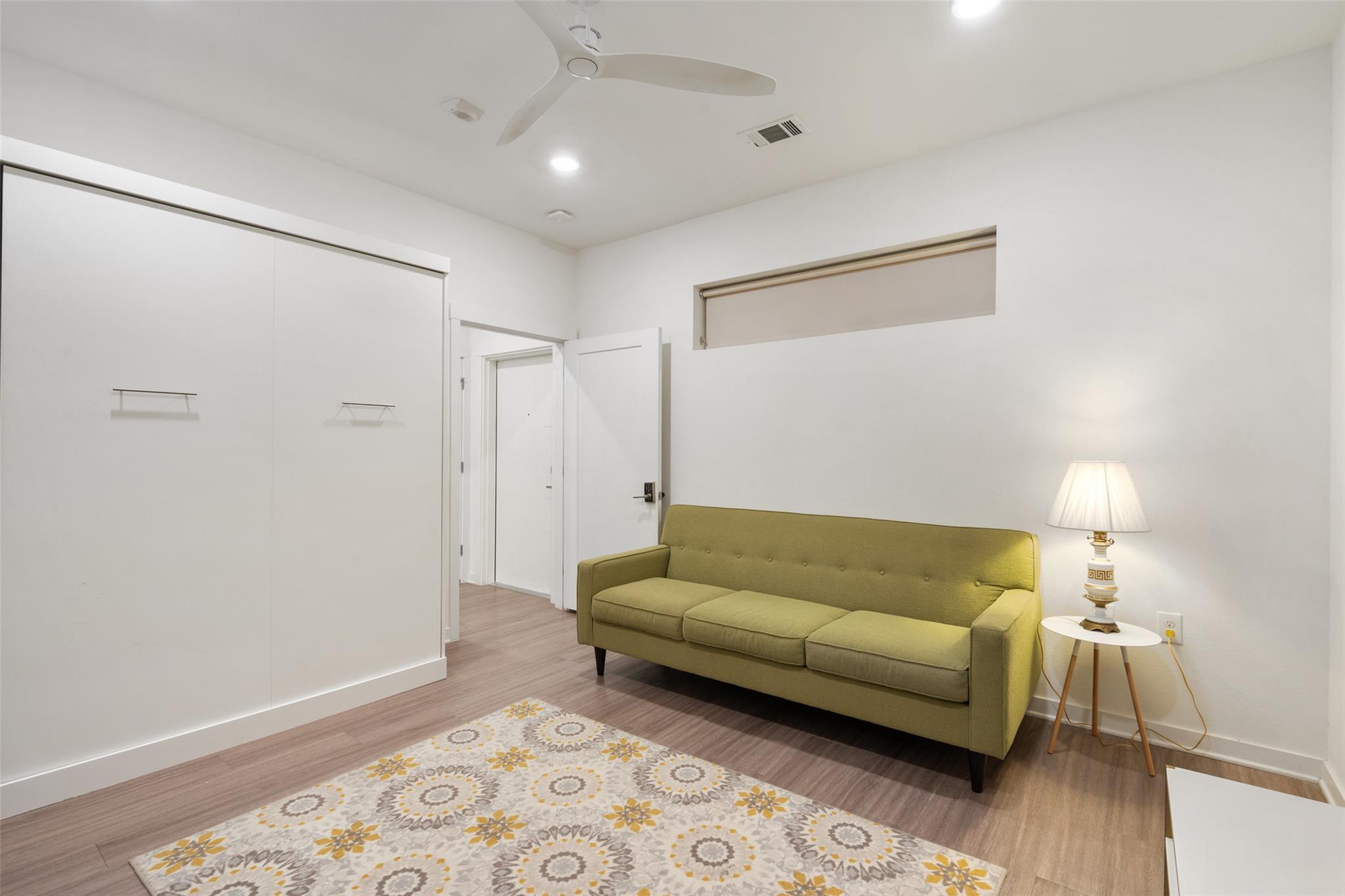 4361 S Congress Ave # 110