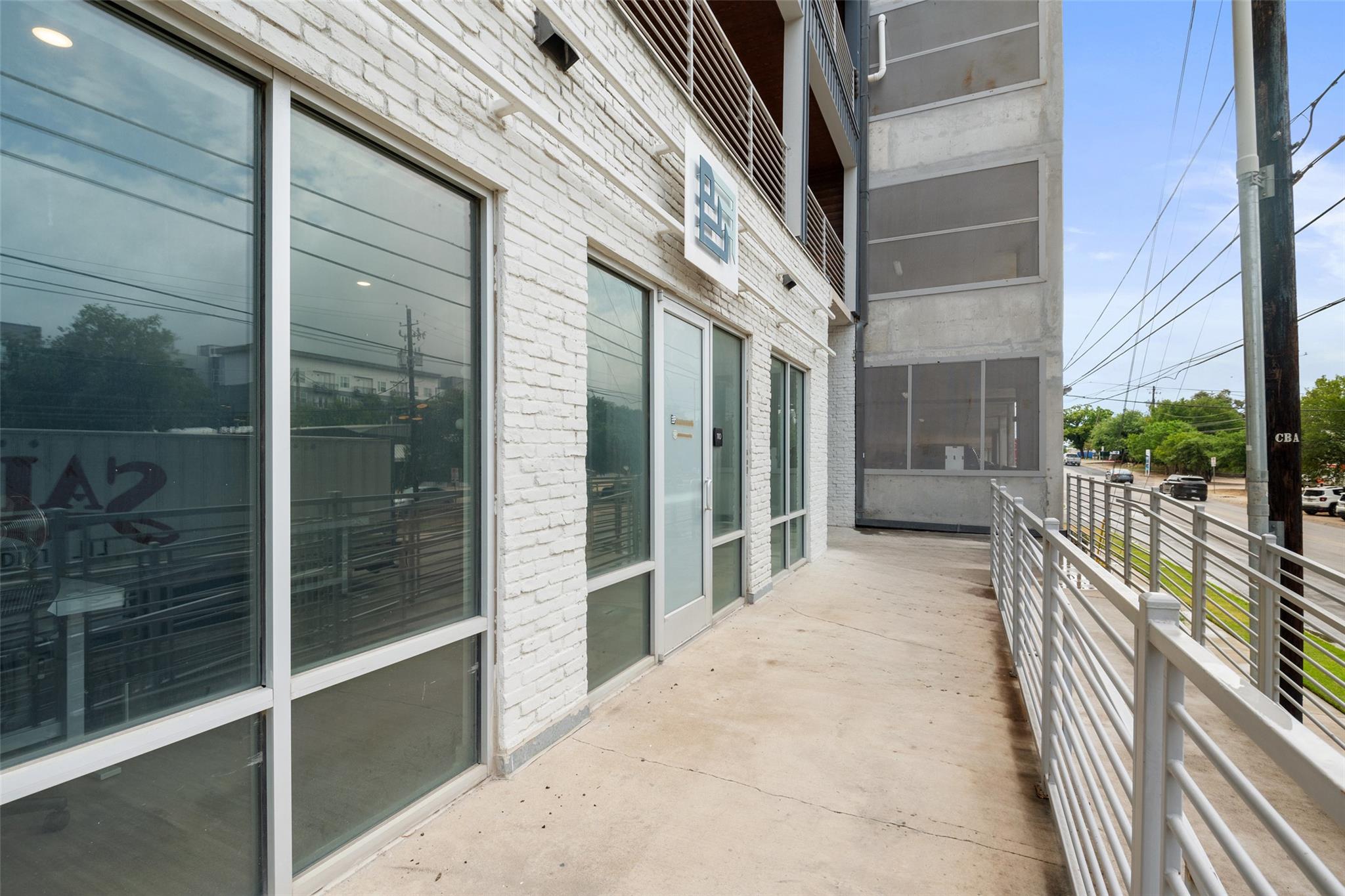 4361 S Congress Ave # 110