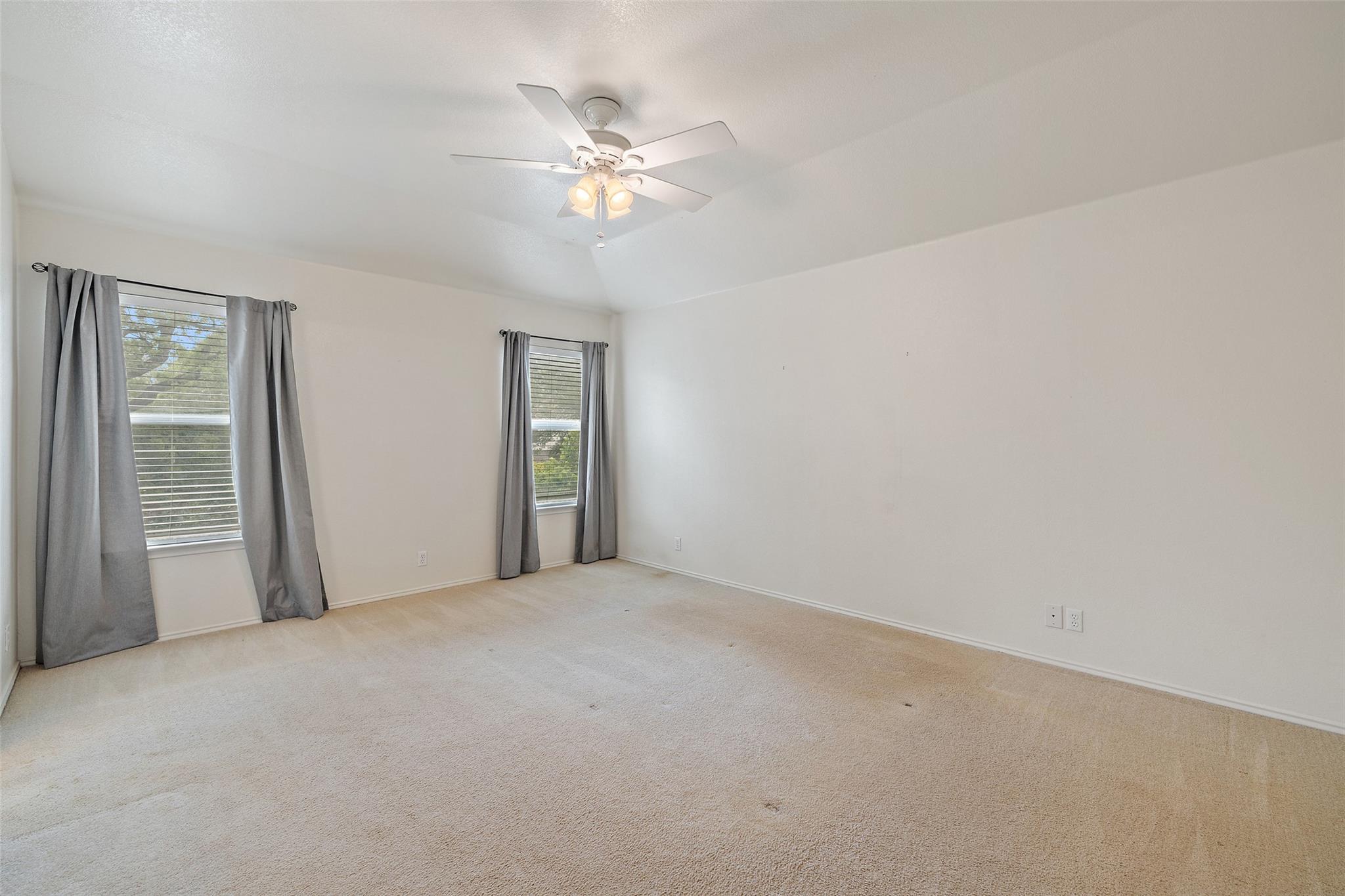 407 N Lori CIR
