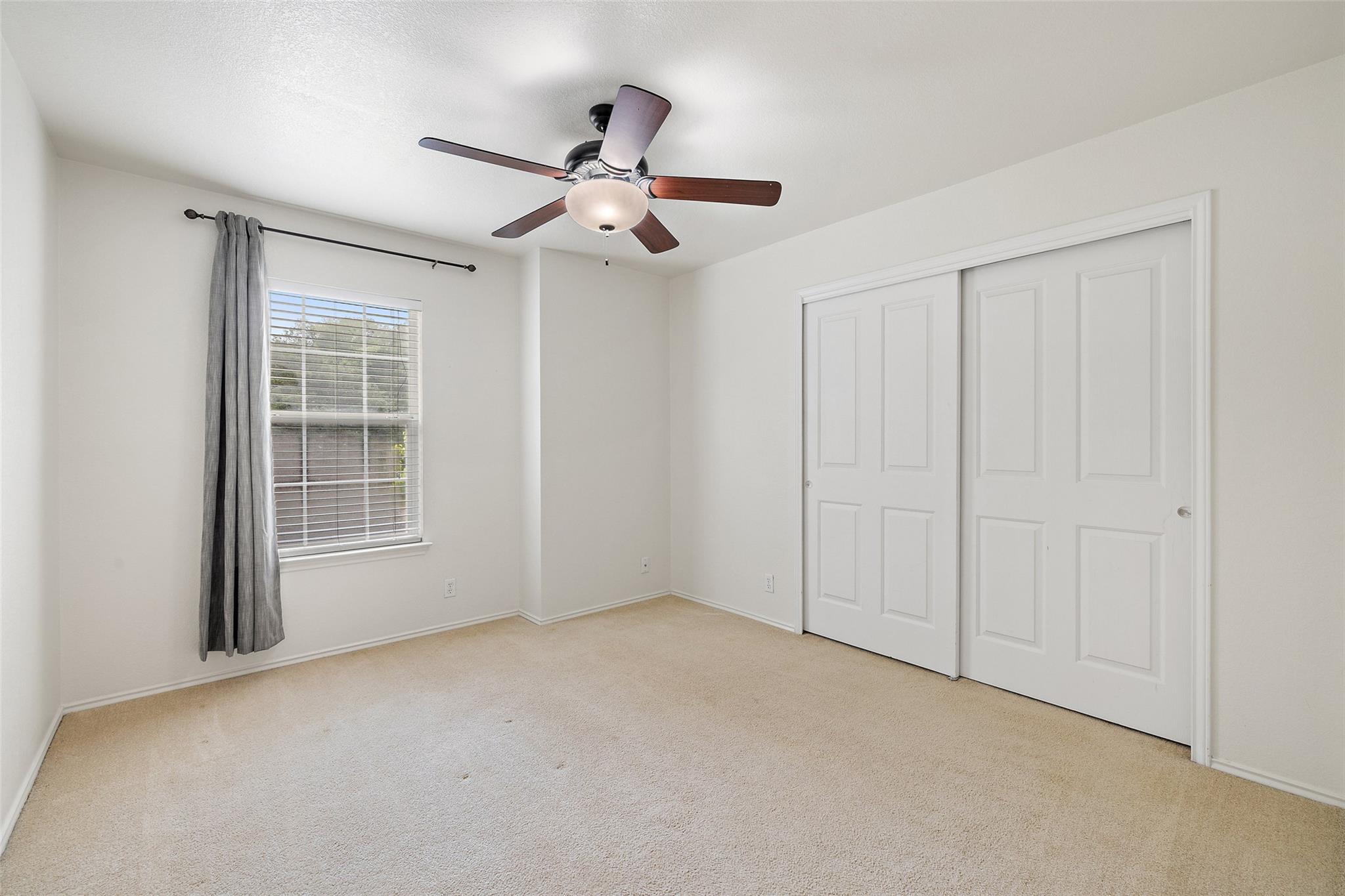 407 N Lori CIR