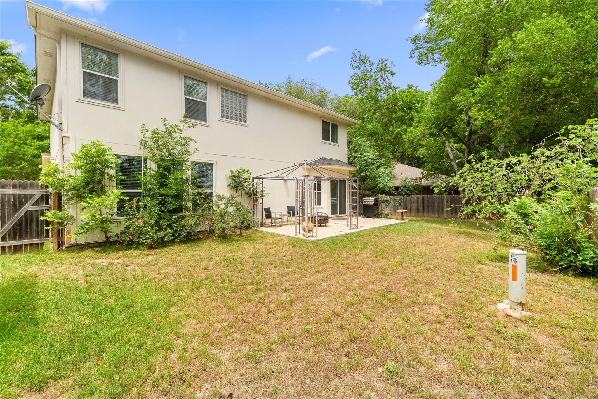 407 N Lori CIR