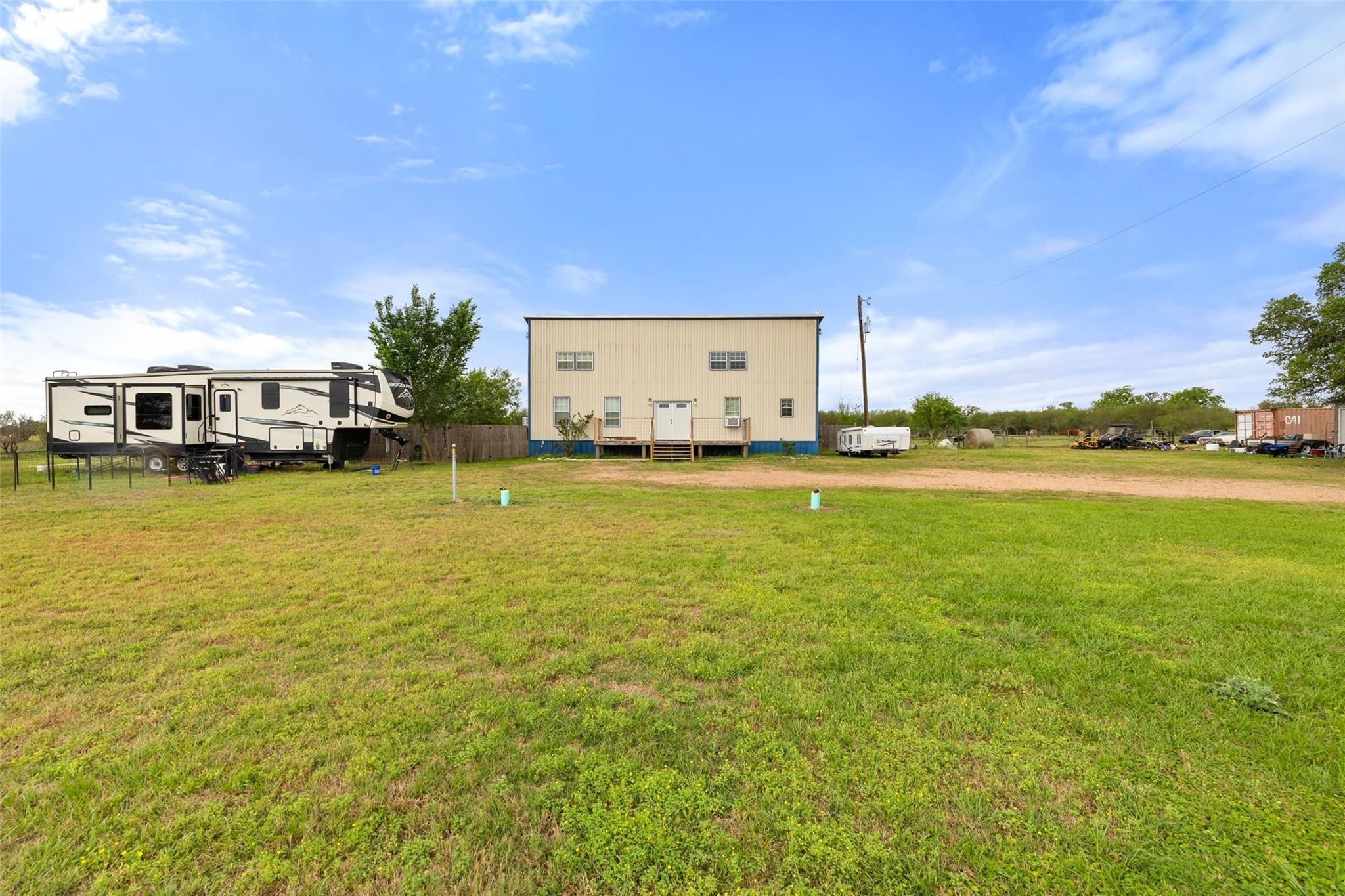 3210 County Rd 226