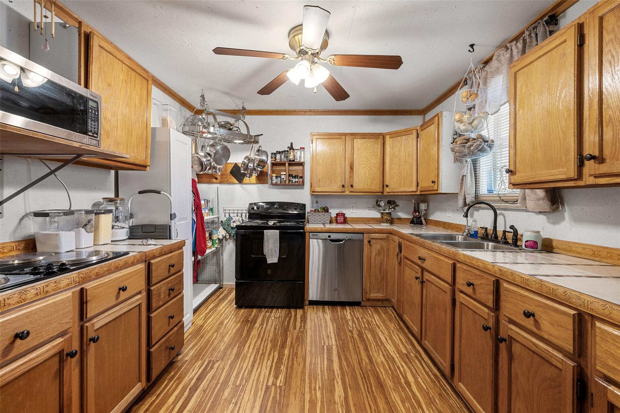 3210 County Rd 226