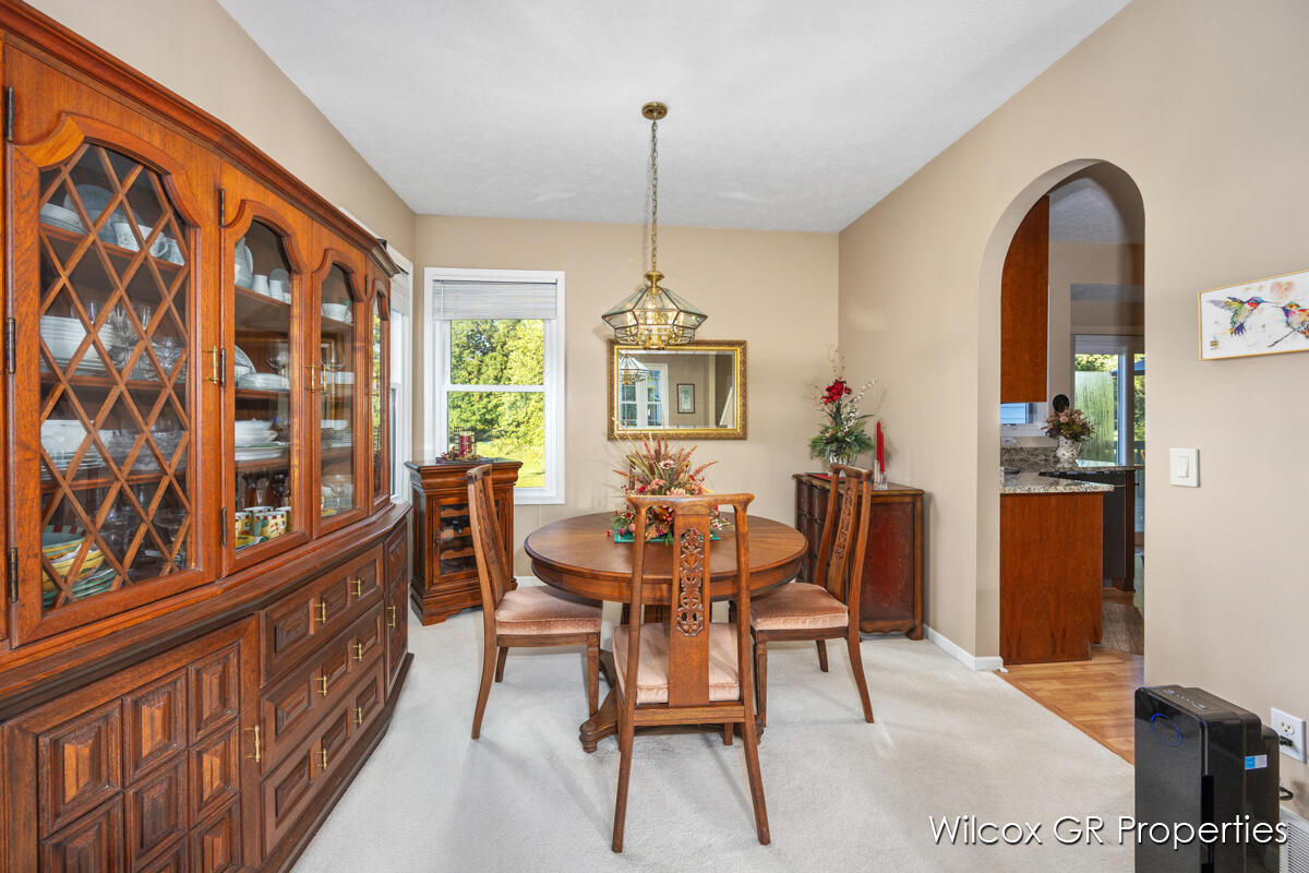 1041 Dogwood Meadows Drive SE