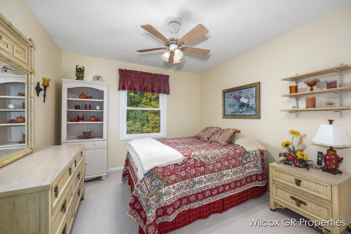 1041 Dogwood Meadows Drive SE