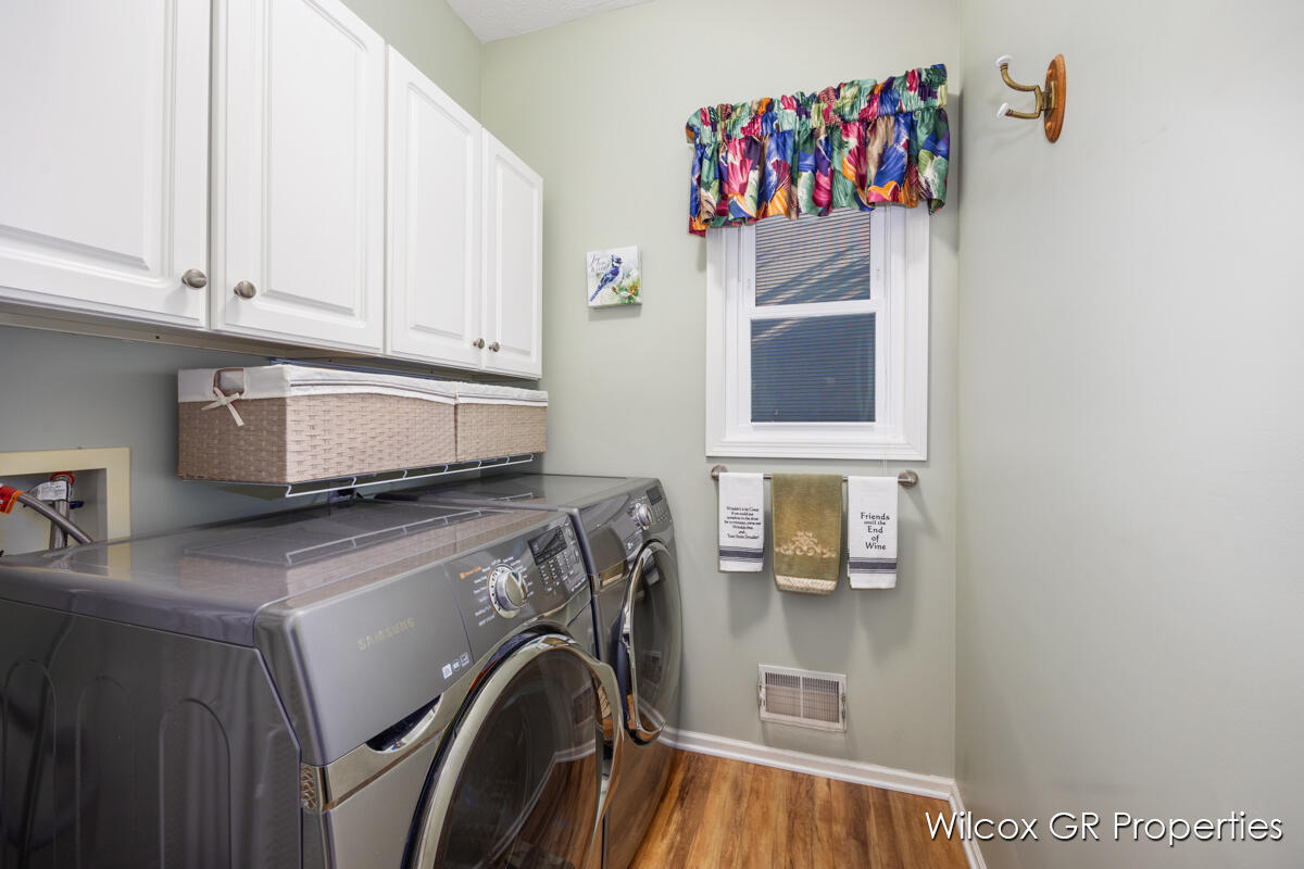 1041 Dogwood Meadows Drive SE