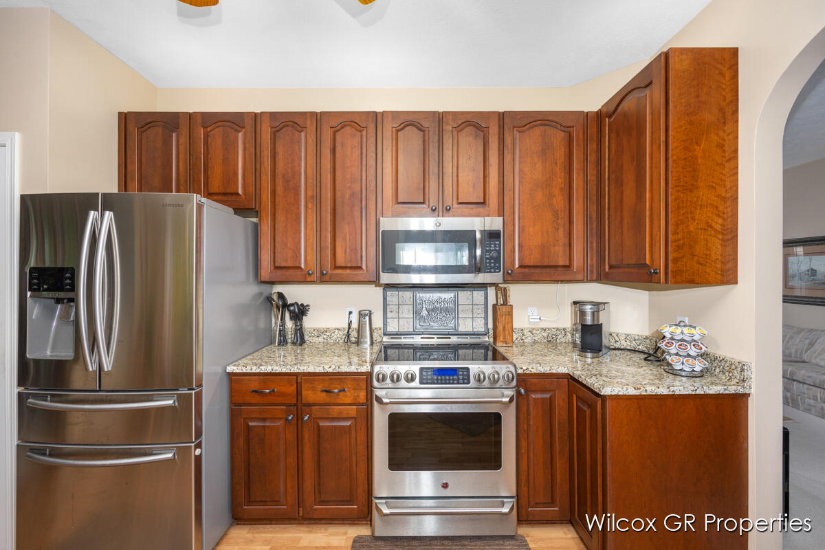 1041 Dogwood Meadows Drive SE