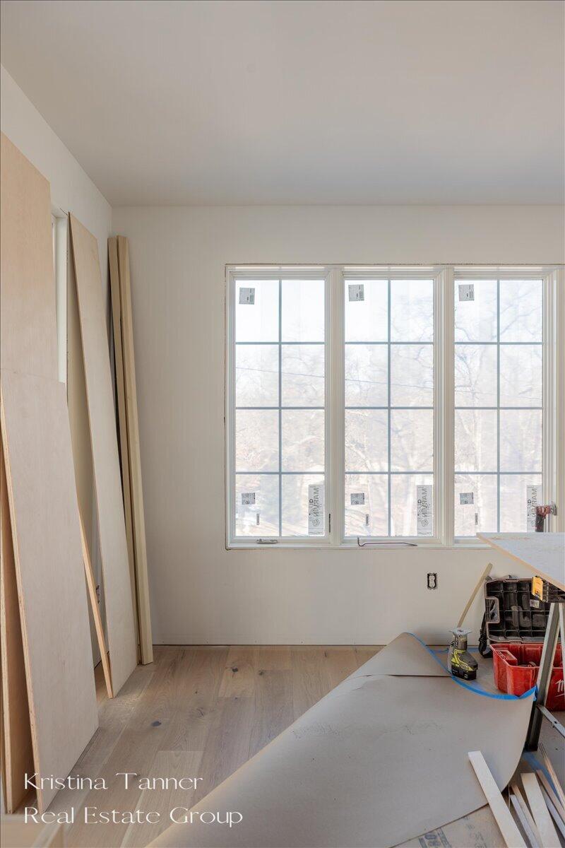 2340 Lake Birch Court NE