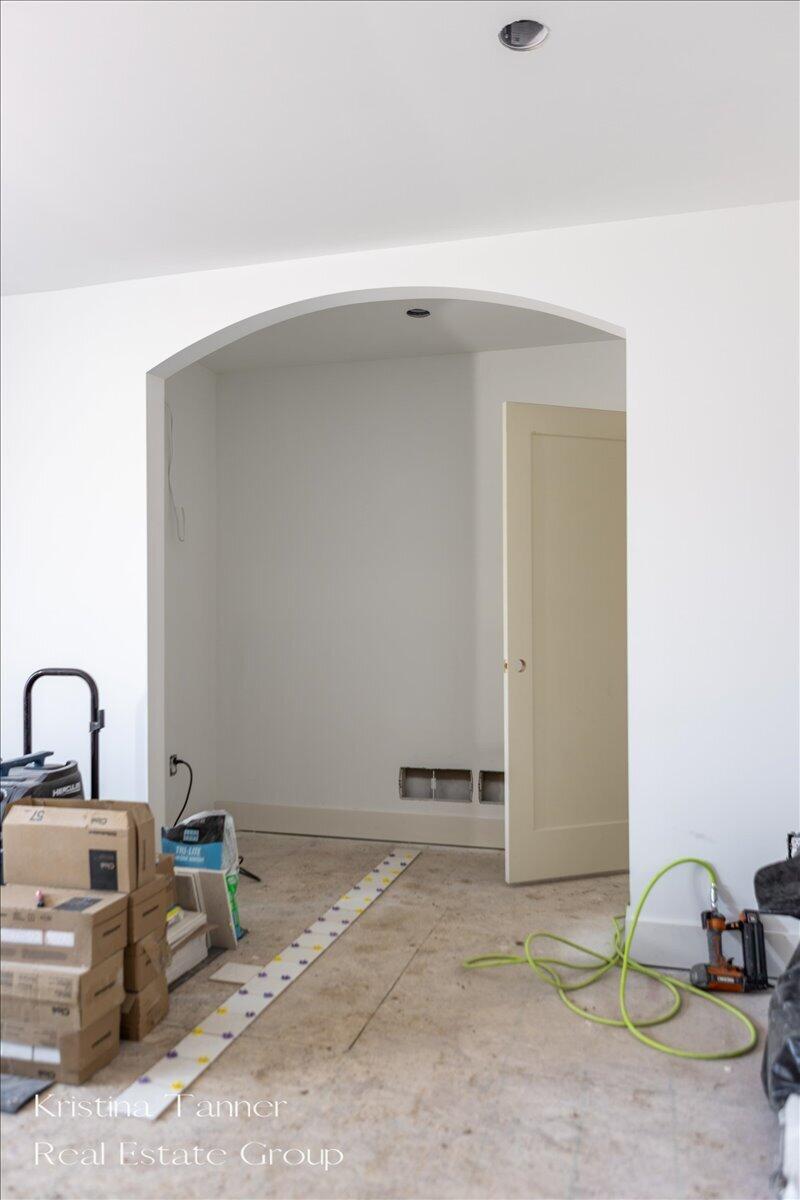 2340 Lake Birch Court NE