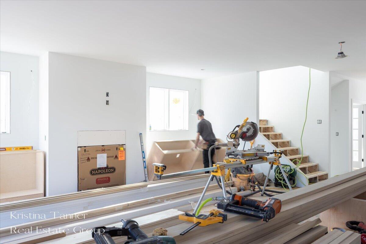 2340 Lake Birch Court NE