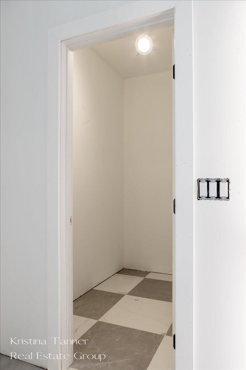 2340 Lake Birch Court NE