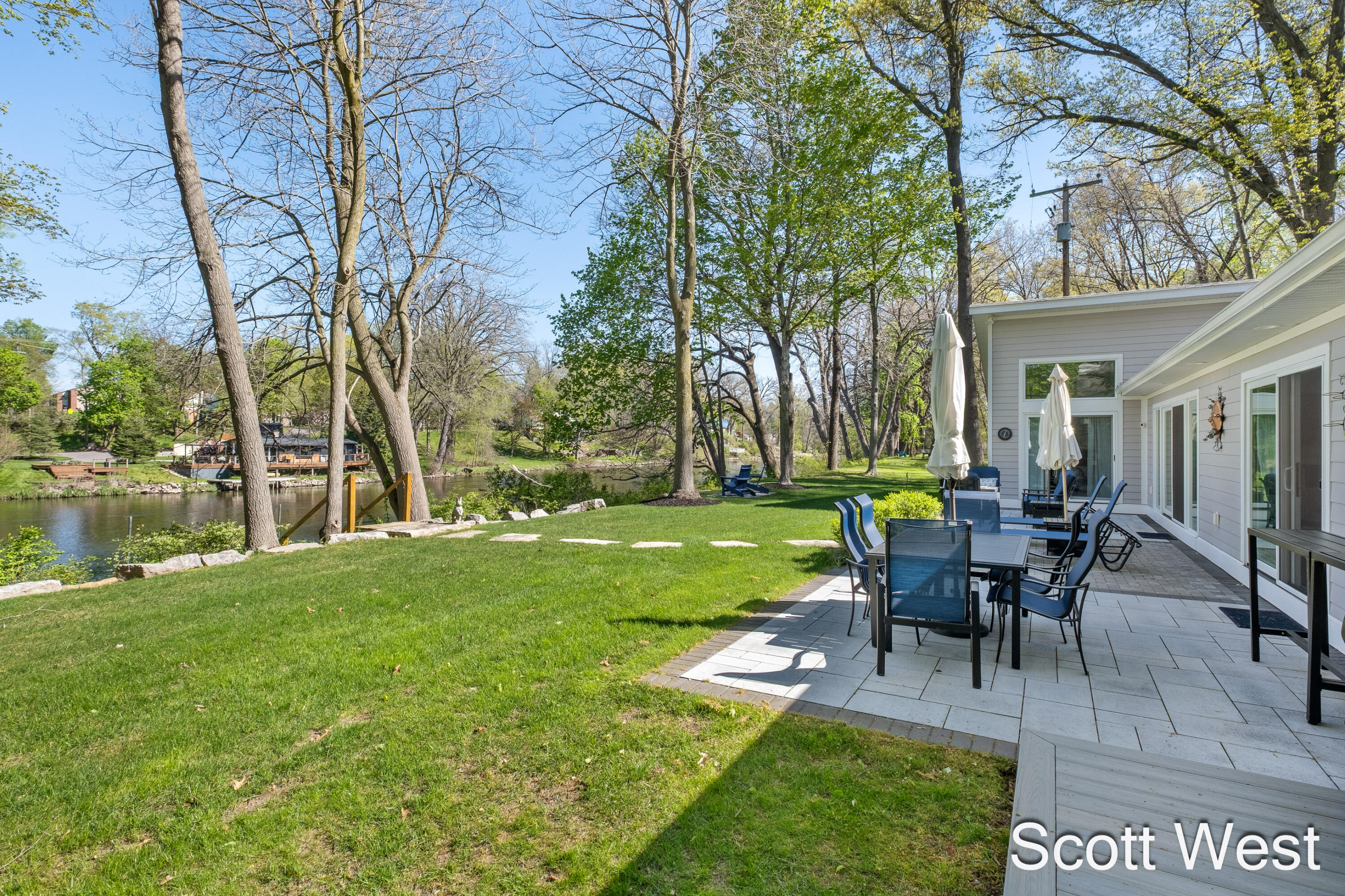 2909 Cascade Springs Drive SE