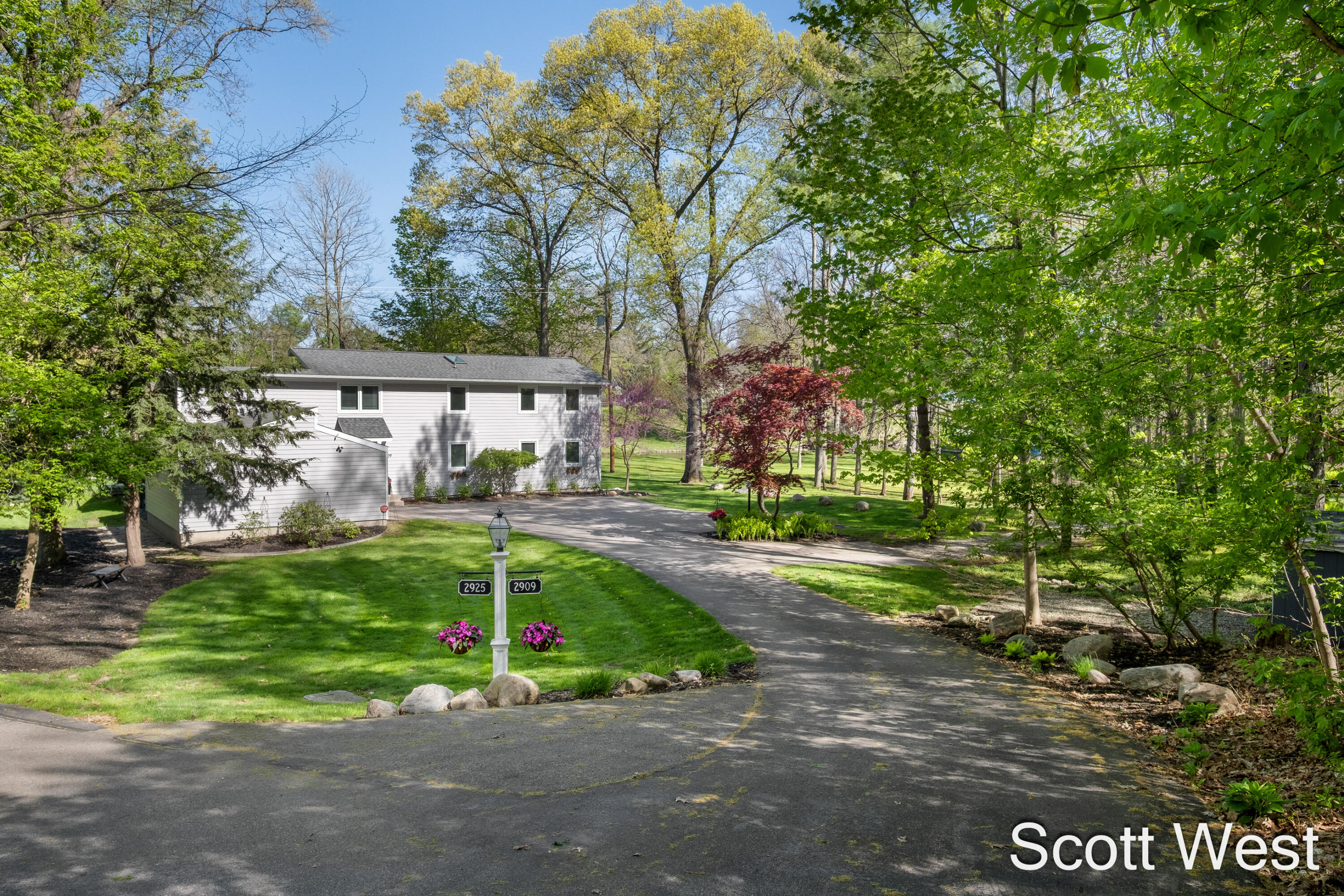 2909 Cascade Springs Drive SE