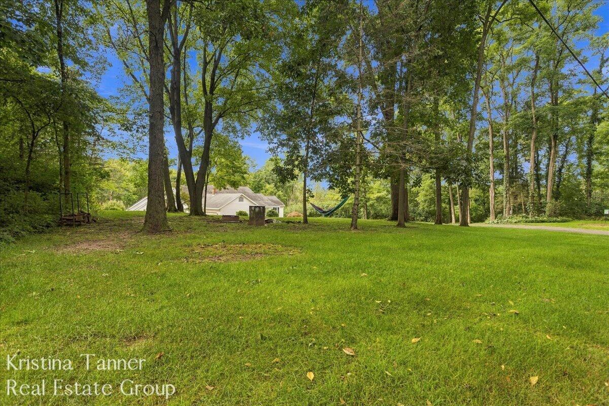 6930 Knapp Street NE