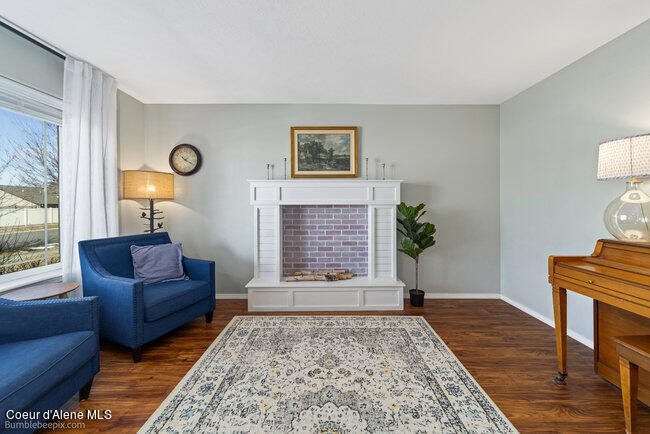 1490 N Firestone