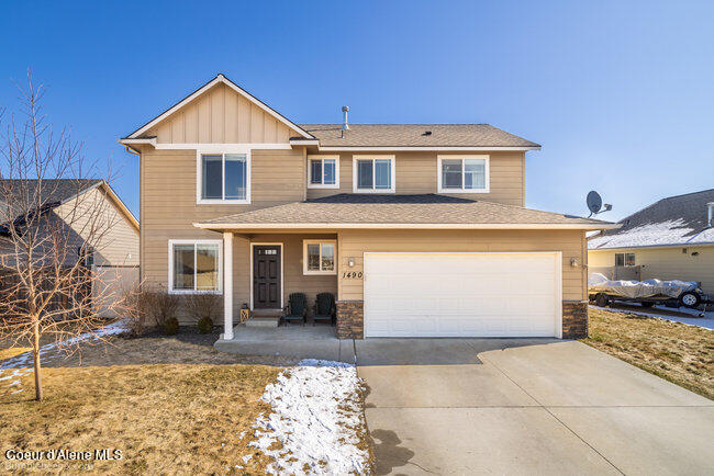 1490 N Firestone