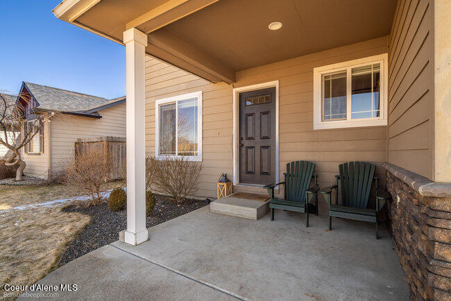 1490 N Firestone