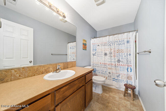 1490 N Firestone