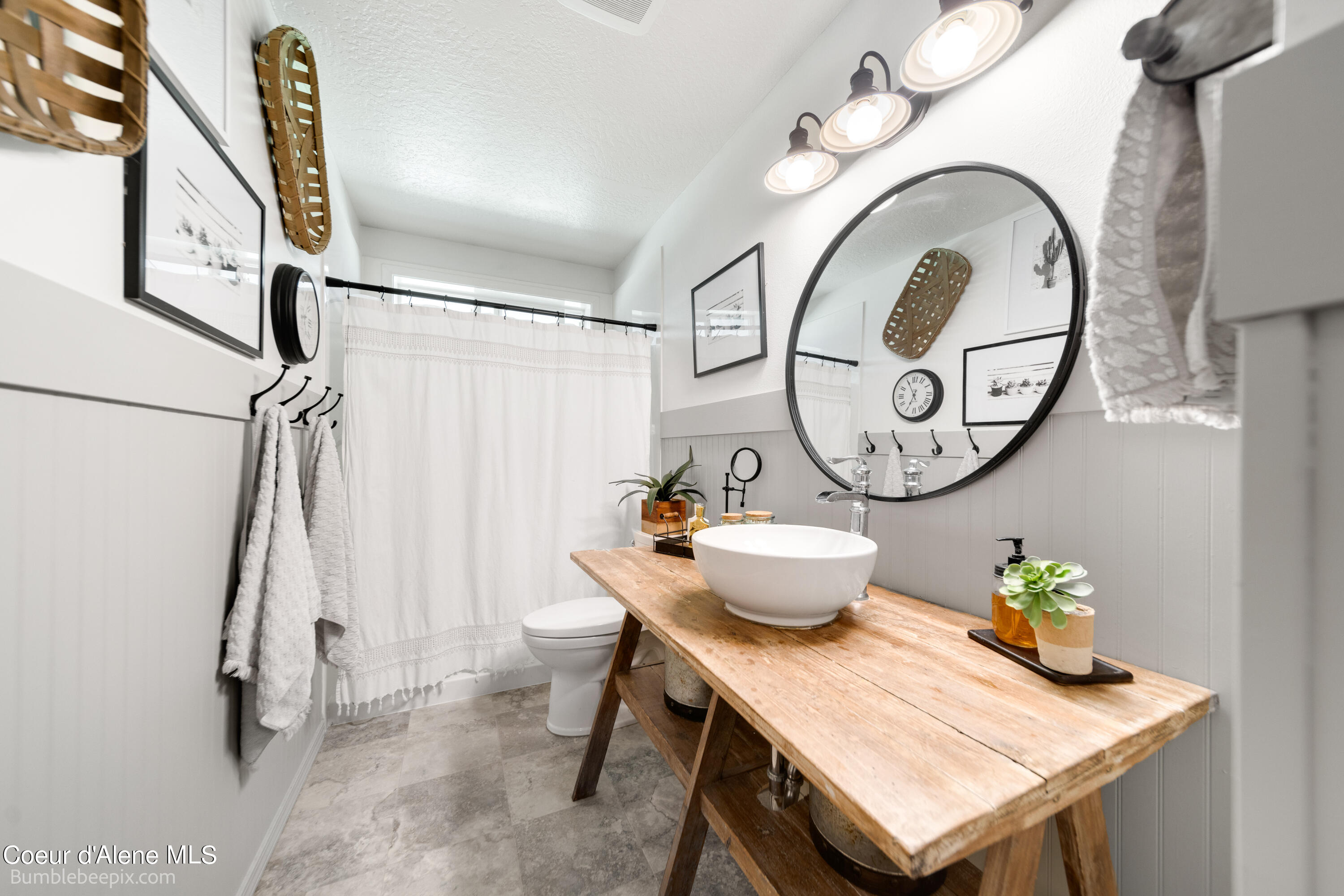 1674 N ELTON LN, Coeur d'Alene