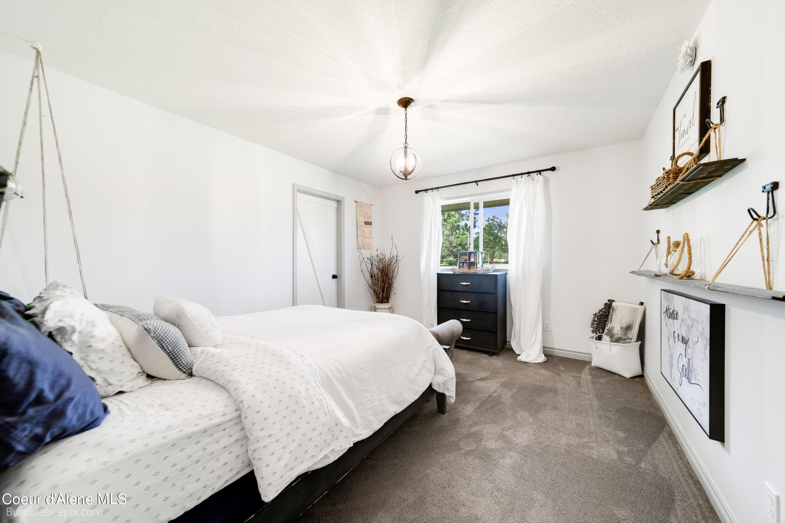 1674 N ELTON LN, Coeur d'Alene