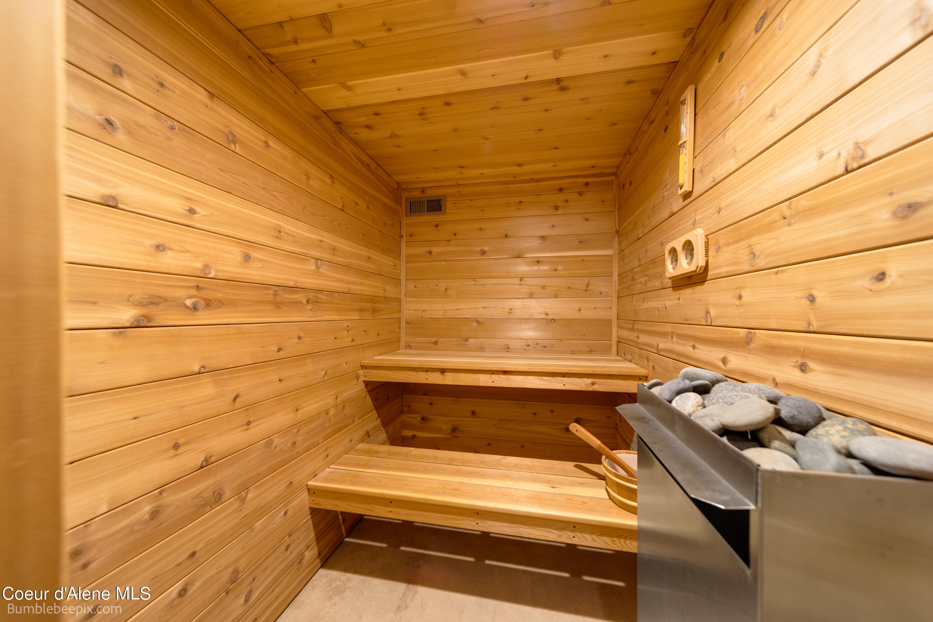 1674 N ELTON LN, Coeur d'Alene