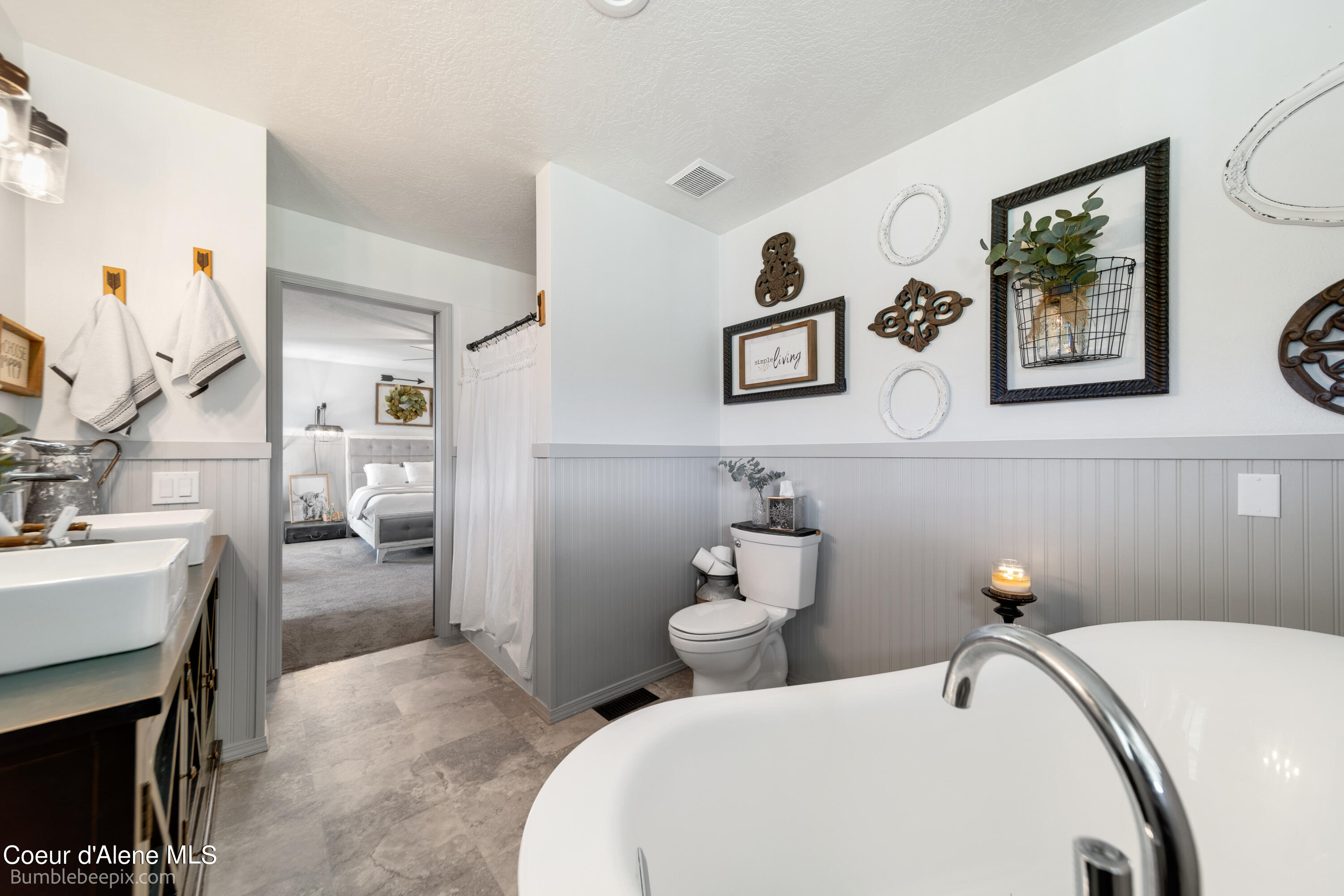 1674 N ELTON LN, Coeur d'Alene