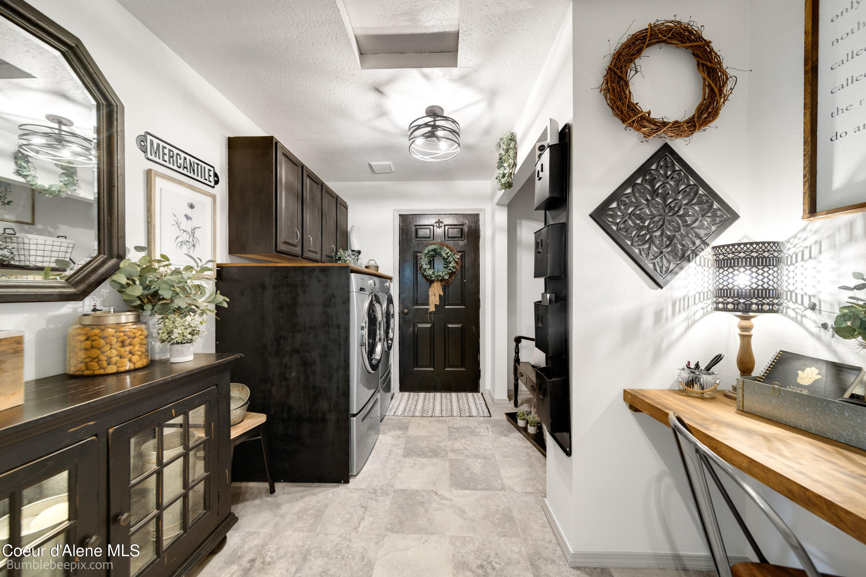 1674 N ELTON LN, Coeur d'Alene