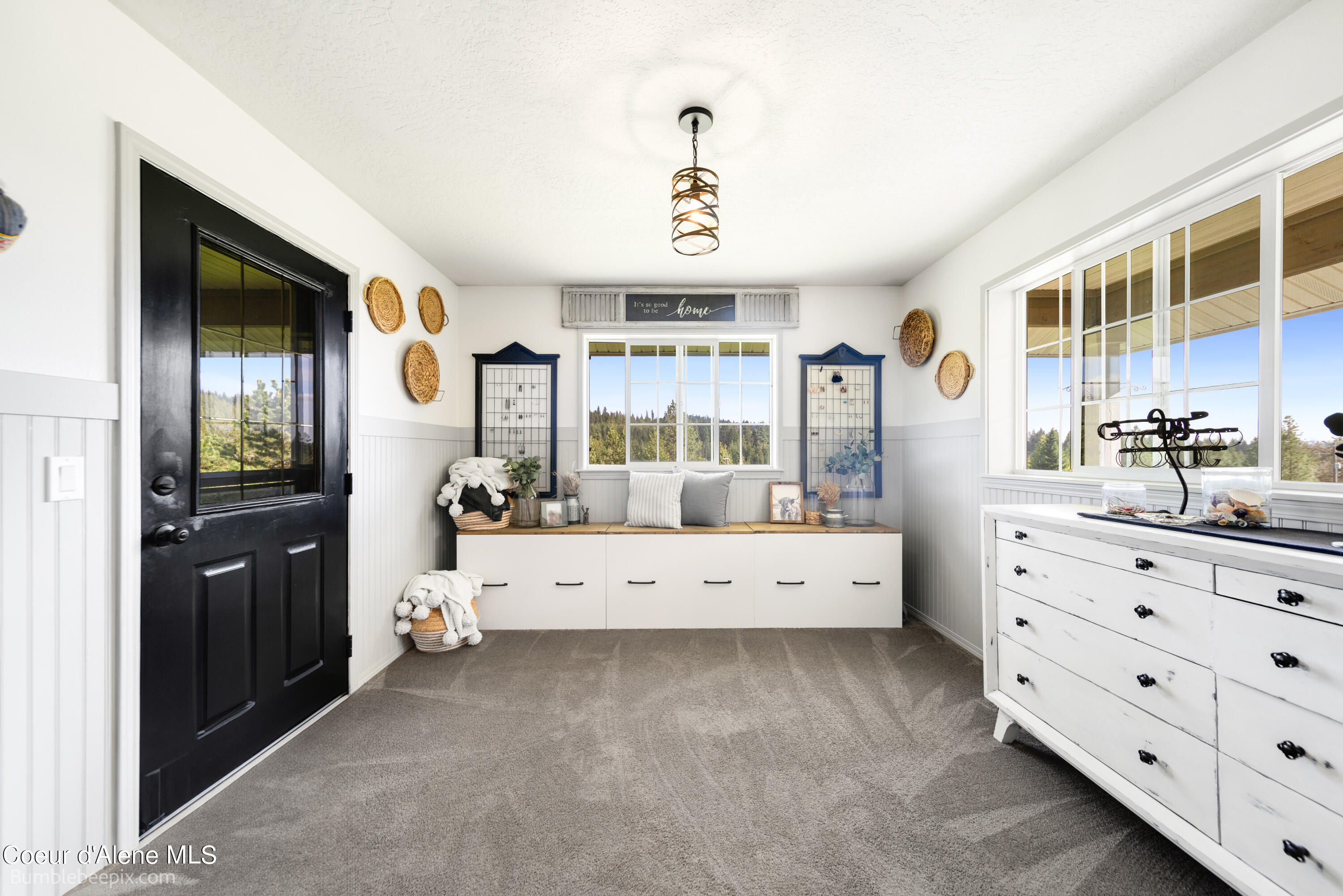 1674 N ELTON LN, Coeur d'Alene